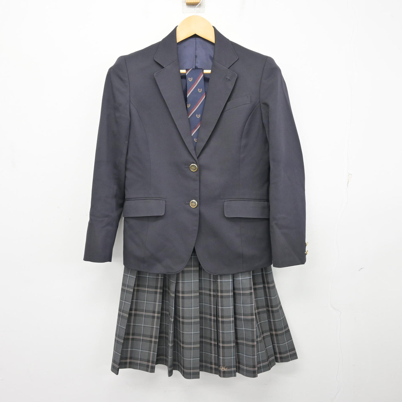 【中古】東京都 武蔵村山高等学校 女子制服 4点 (ブレザー・スカート・スカート) sf100746