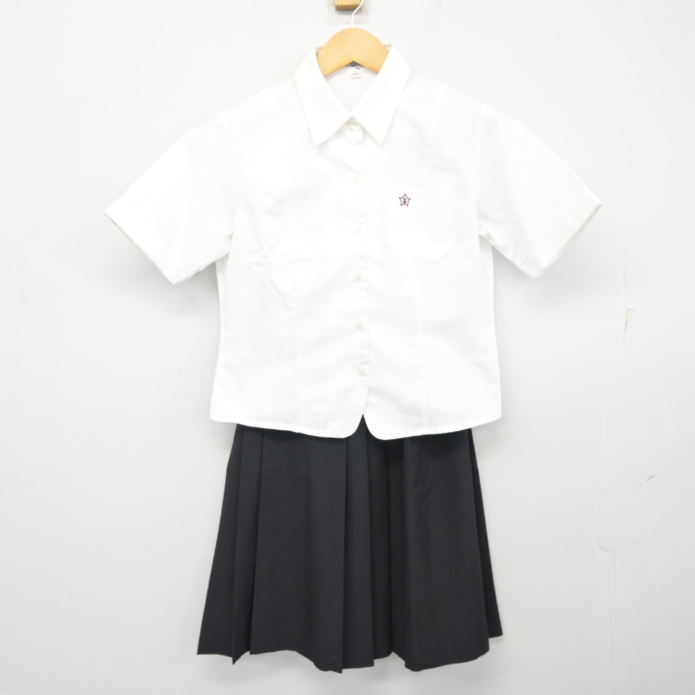 【中古】奈良県 奈良北高等学校 女子制服 3点 (シャツ・スカート) sf100747