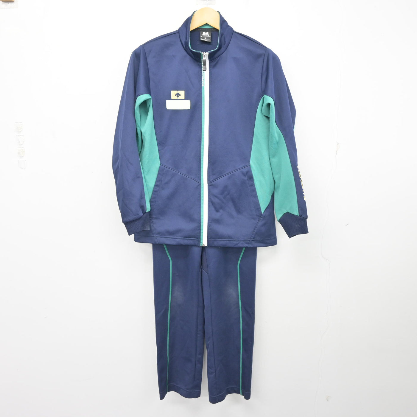 【中古】埼玉県 武蔵越生高等学校 女子制服 2点 (ジャージ 上・ジャージ 下) sf100756