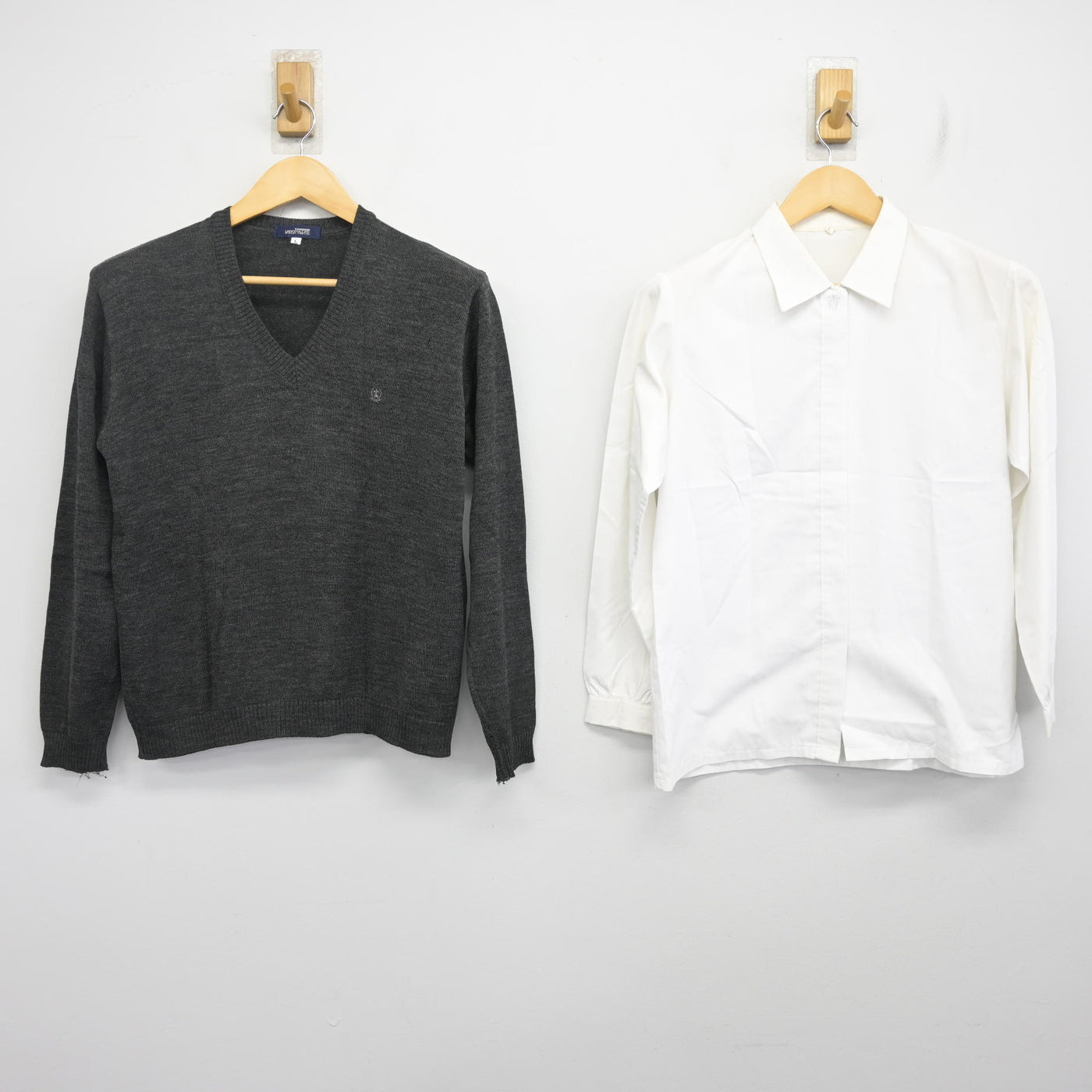 【中古】京都府 京都聖母学院高等学校 女子制服 2点 (ニット・シャツ) sf100833