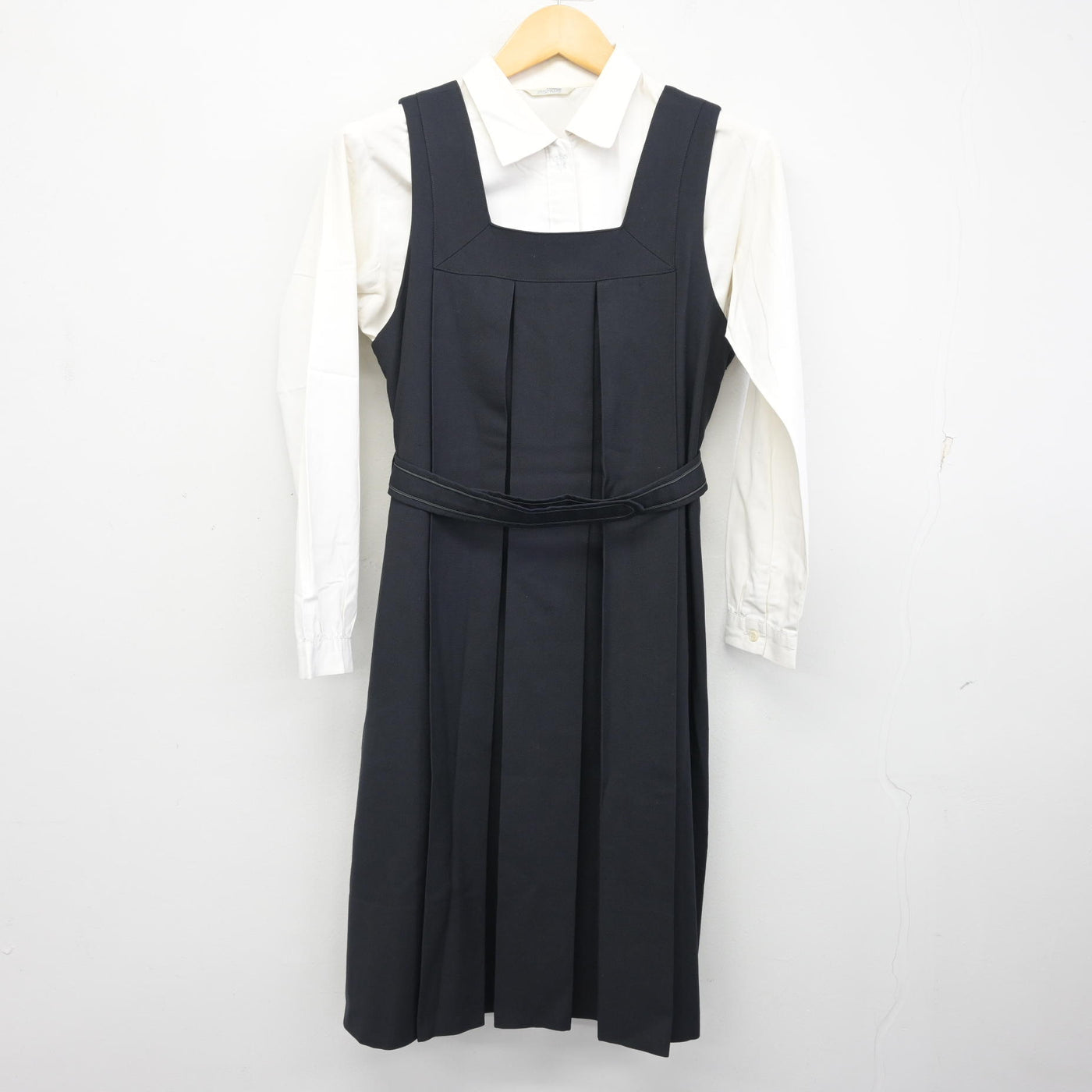 【中古】京都府 京都聖母学院高等学校 女子制服 2点 (ジャンパースカート・シャツ) sf100834