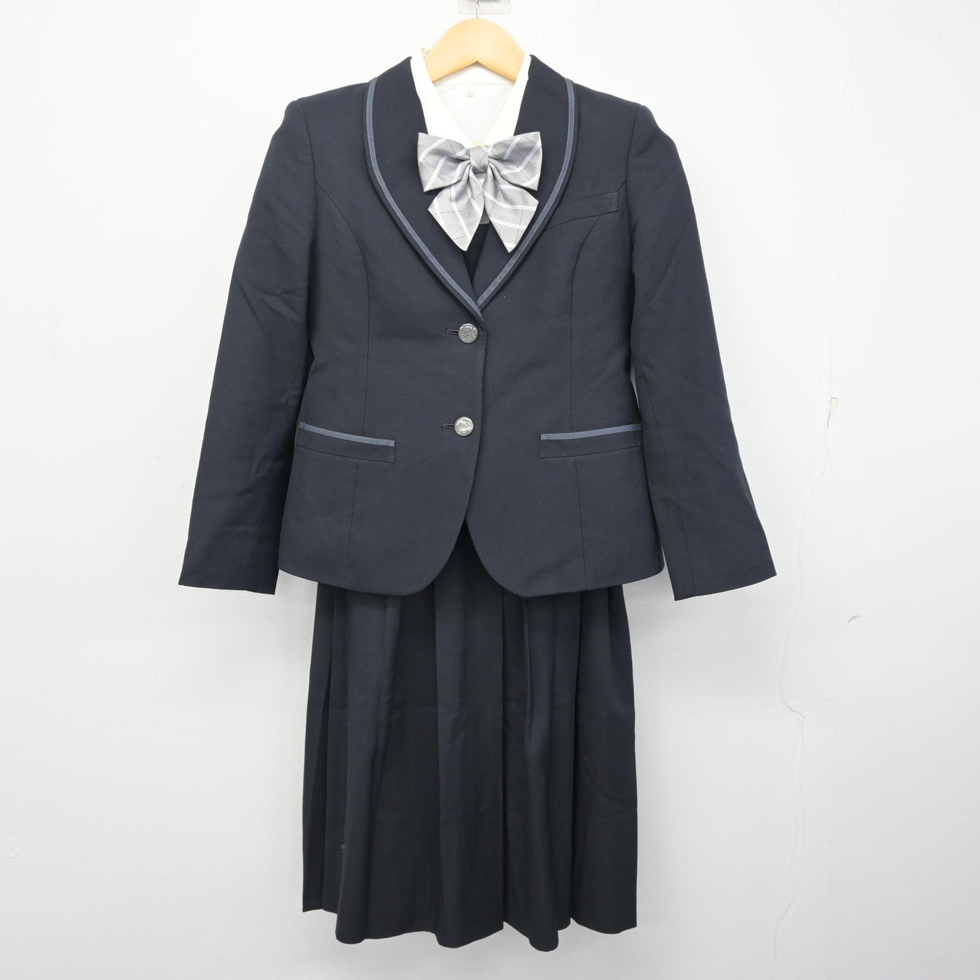 【中古】京都府 京都聖母学院高等学校 女子制服 4点 (ブレザー・ジャンパースカート・シャツ) sf100838