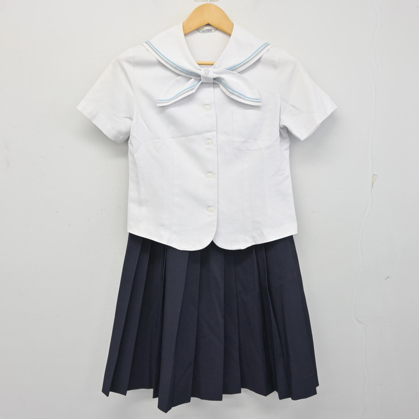 【中古】京都府 京都聖母学院高等学校 女子制服 2点 (セーラー服・スカート) sf100839
