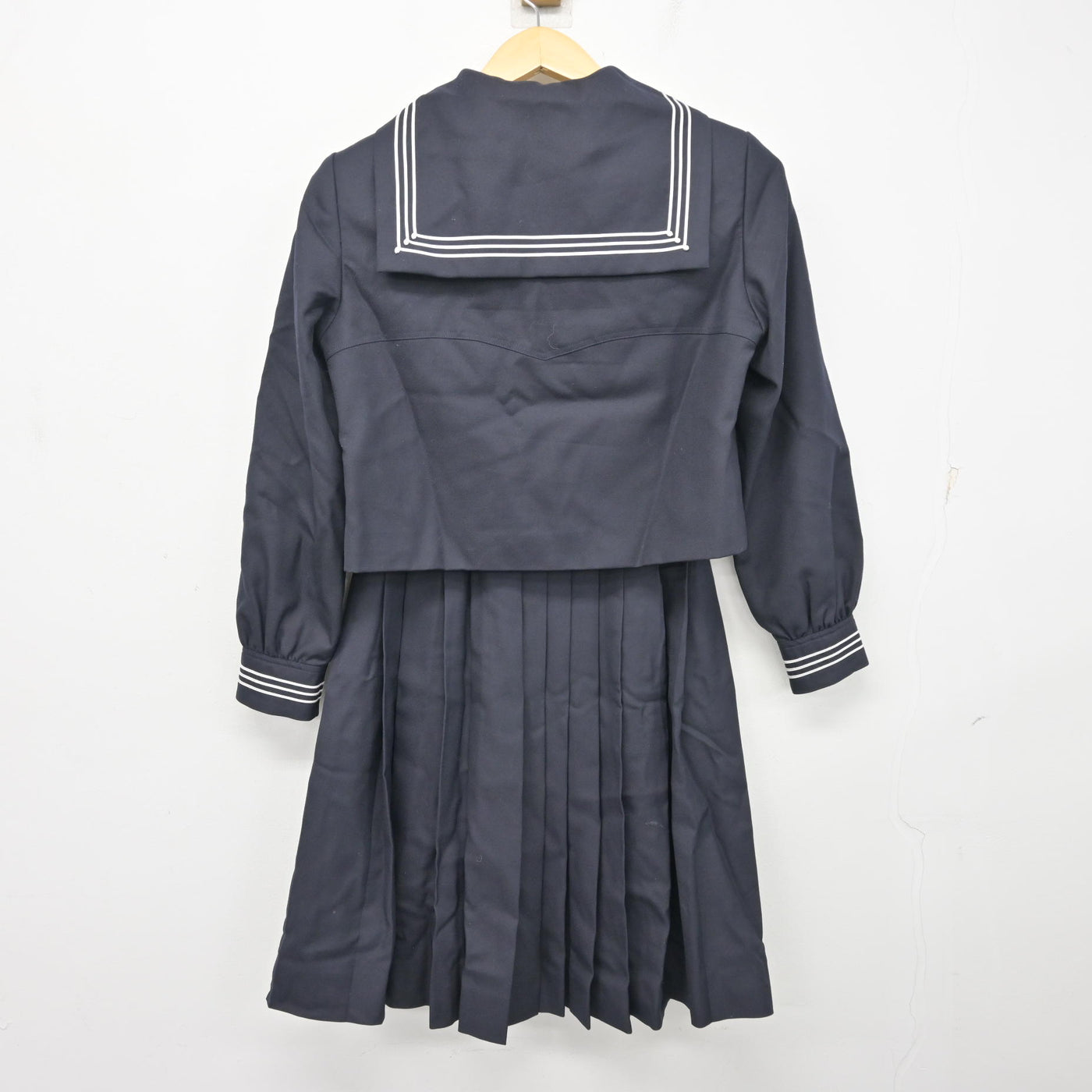 【中古】東京都 豊島岡女子学園高等学校 女子制服 4点 (セーラー服・スカート) sf100857