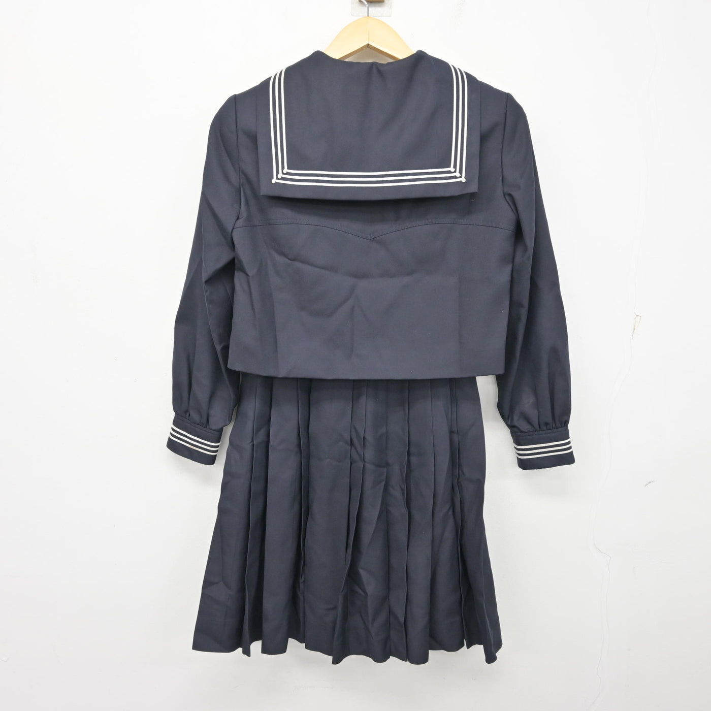 【中古】東京都 豊島岡女子学園高等学校 女子制服 2点 (セーラー服・スカート) sf100858