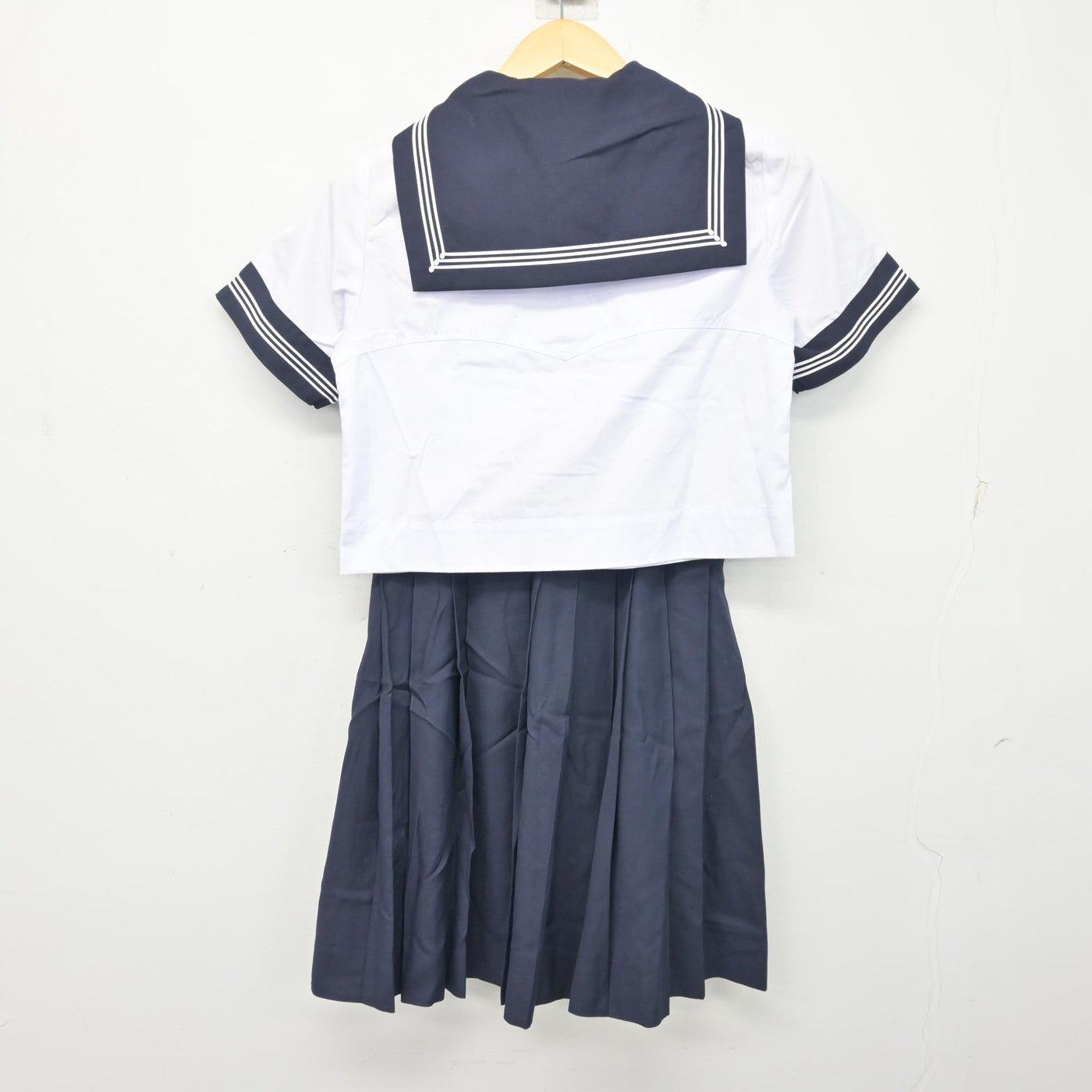 【中古】東京都 豊島岡女子学園高等学校 女子制服 3点 (セーラー服・スカート) sf100860