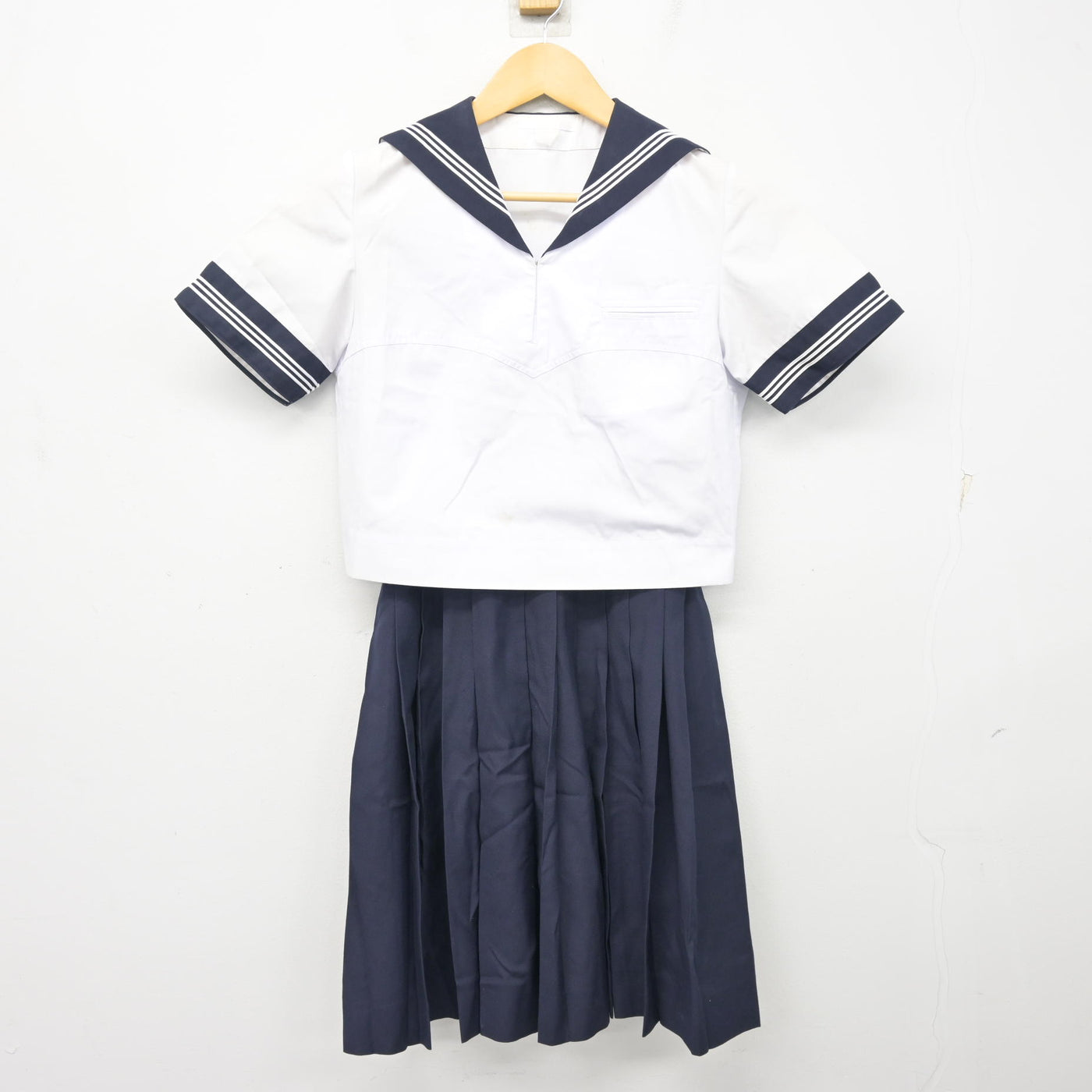 【中古】東京都 豊島岡女子学園高等学校 女子制服 2点 (セーラー服・スカート) sf100863