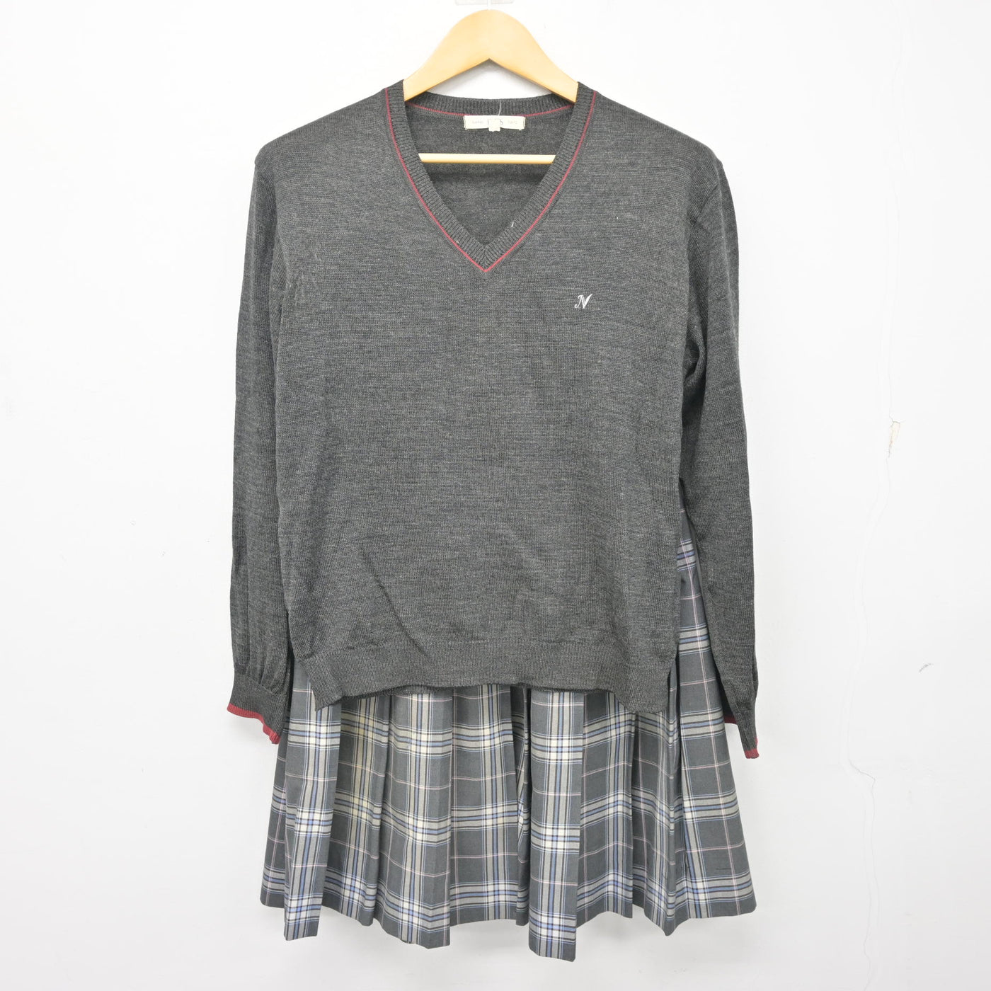 【中古】東京都 中村中学校 女子制服 2点 (ニット・スカート) sf100870