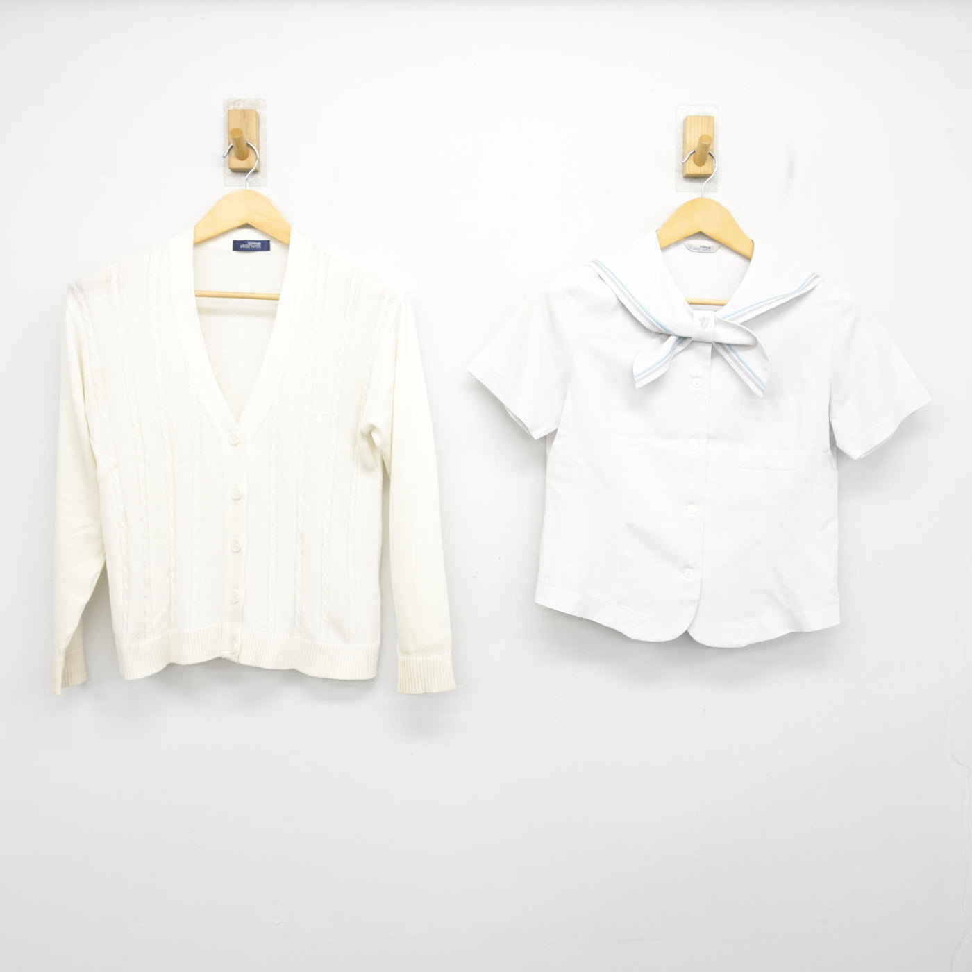 【中古】京都府 京都聖母学院高等学校 女子制服 2点 (ニット・ブラウス) sf100874