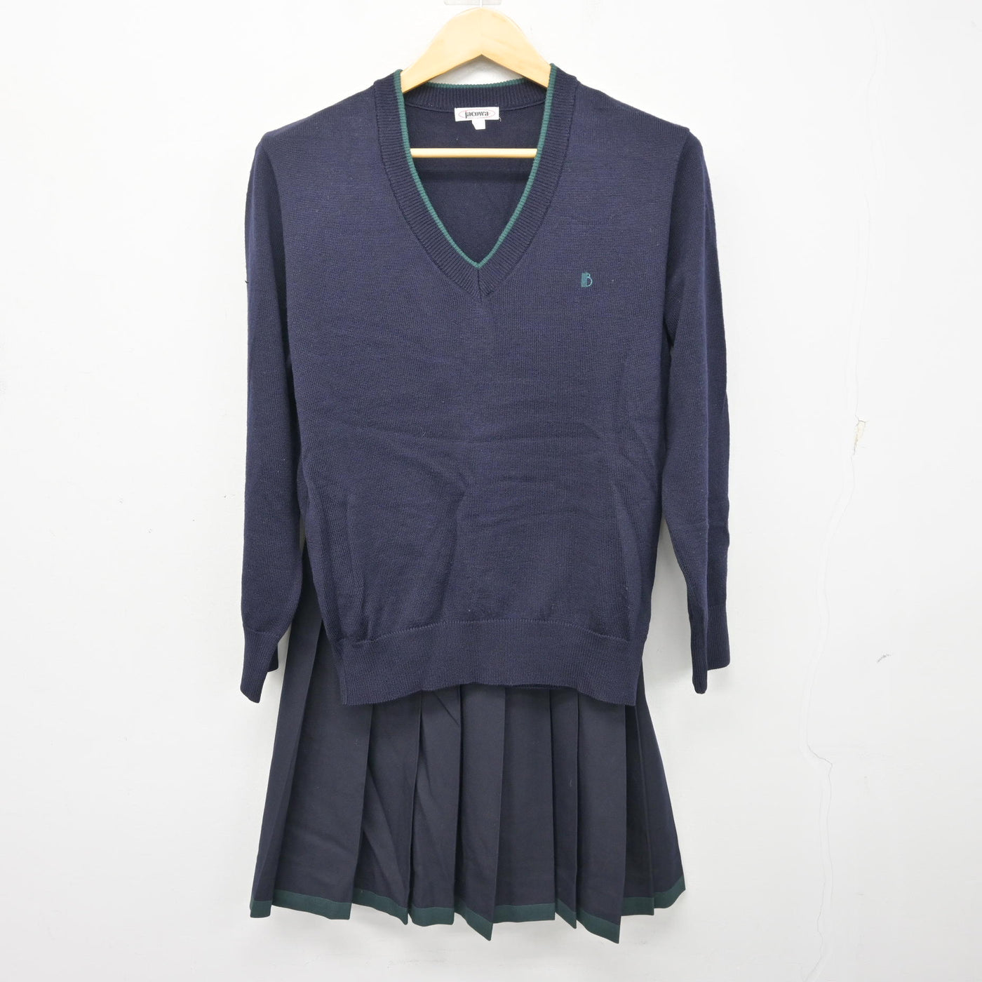 【中古】東京都 文京学院大学女子中学校 女子制服 4点 (ブレザー・ニット・スカート) sf100881