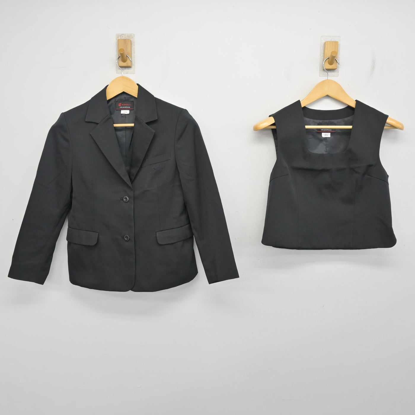 【中古】香川県 高松南高等学校 女子制服 3点 (ブレザー・ベスト・スカート) sf100895