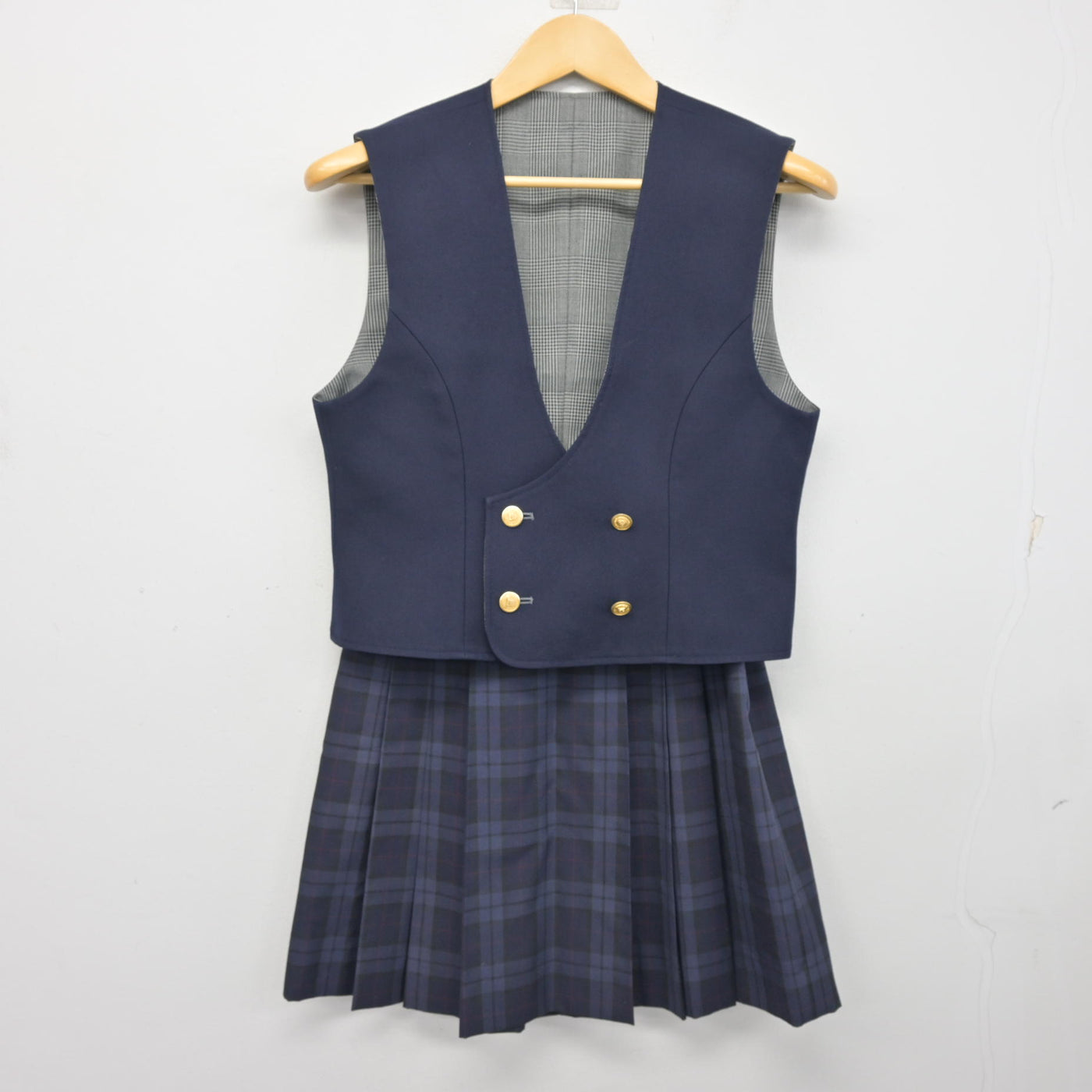 【中古】香川県 高松商業高等学校 女子制服 2点 (ベスト・スカート) sf100898