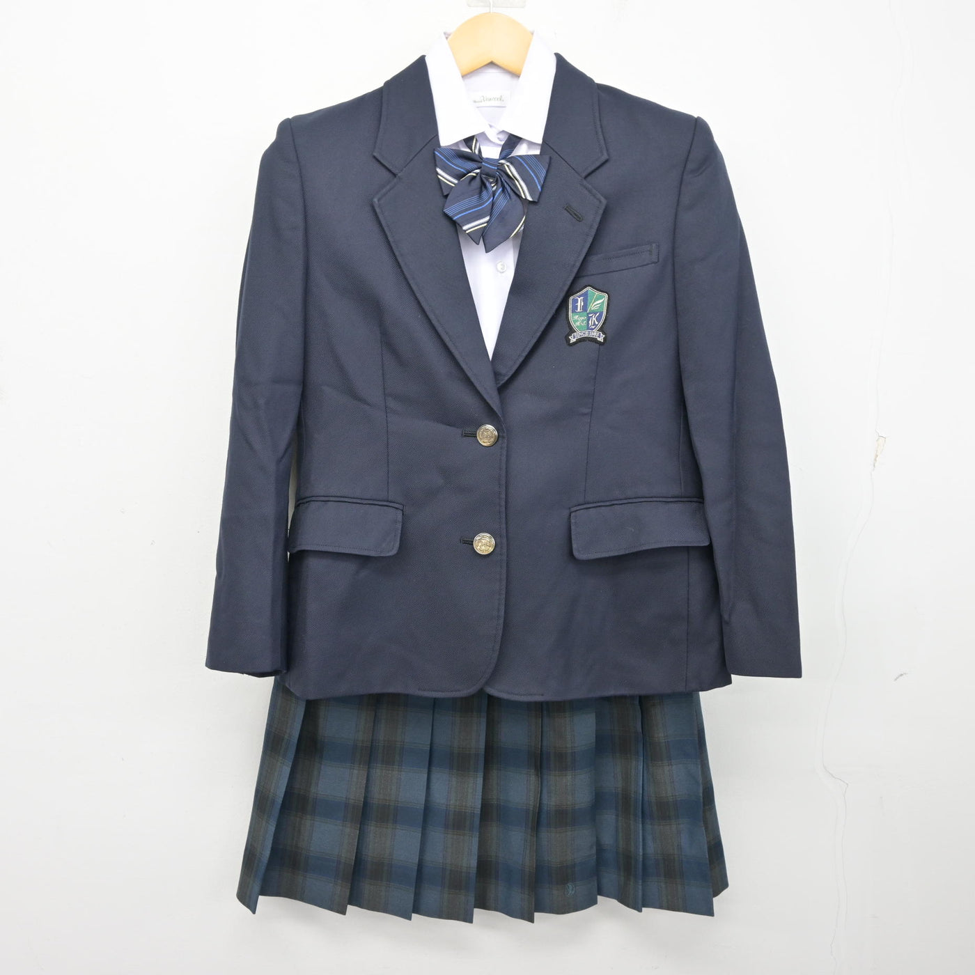 【中古】埼玉県 入間向陽高等学校 女子制服 4点 (ブレザー・シャツ・スカート) sf100904