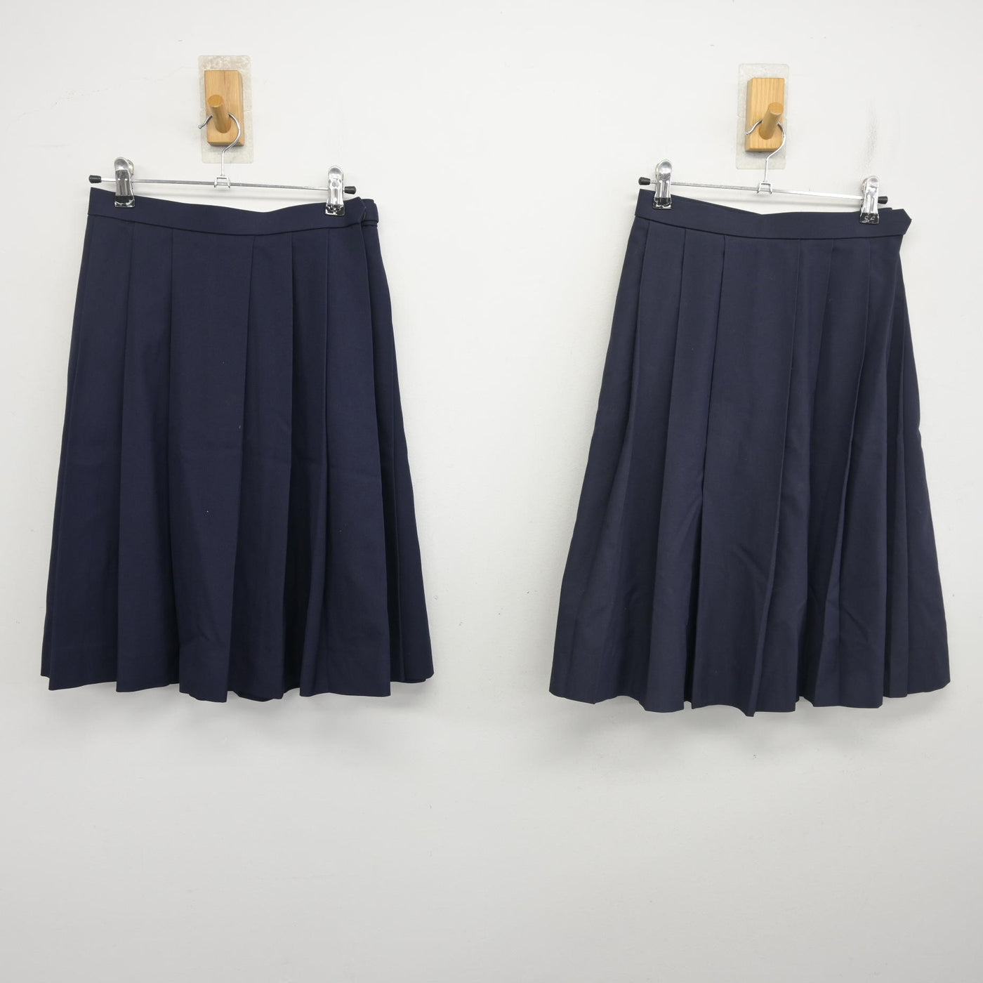 【中古】群馬県 渋川女子高等学校 女子制服 3点 (ブレザー・スカート・スカート) sf100914