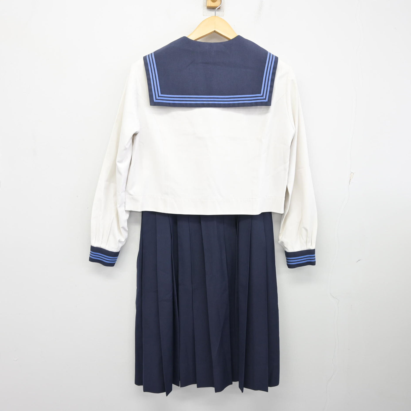 【中古】熊本県 東稜高等学校 女子制服 3点 (セーラー服・スカート) sf100926