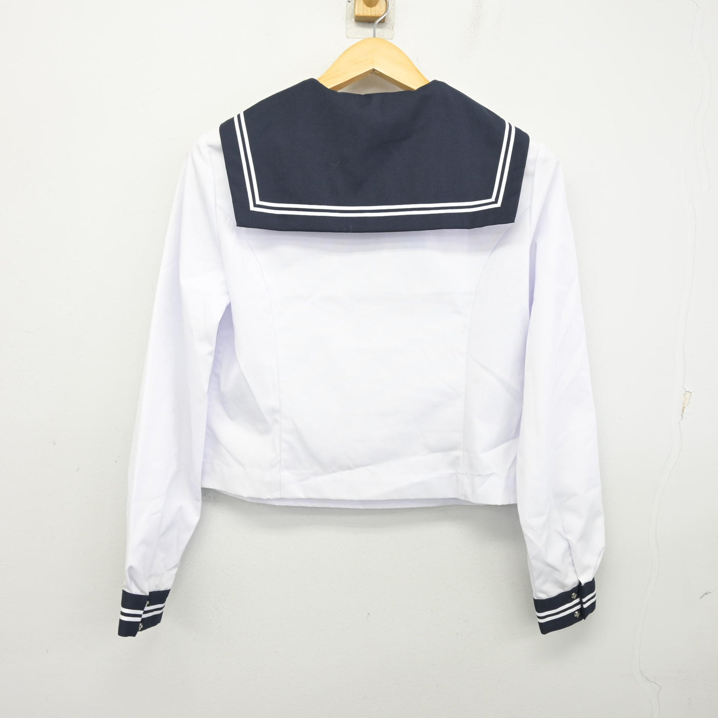 【中古】北海道 千歳中学校 女子制服 2点 (セーラー服) sf100931