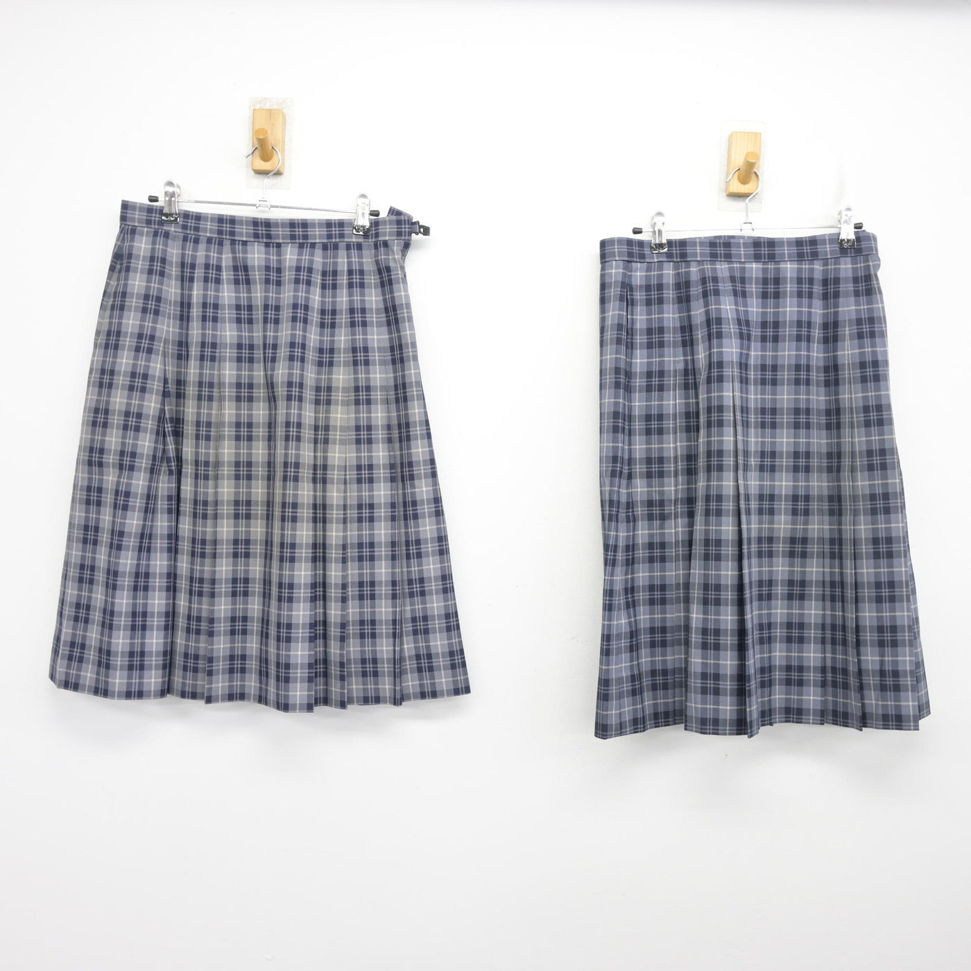 【中古】大阪府 楠葉西中学校 女子制服 3点 (ブレザー・スカート) sf100936