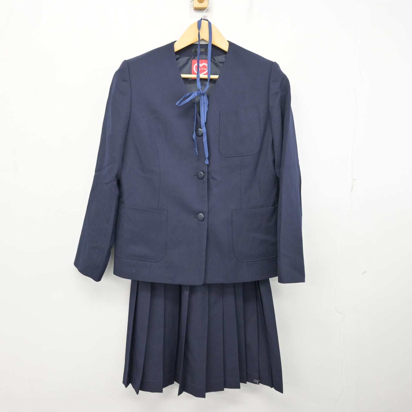 【中古】北海道 美香保中学校 女子制服 3点 (ブレザー・スカート) sf100938