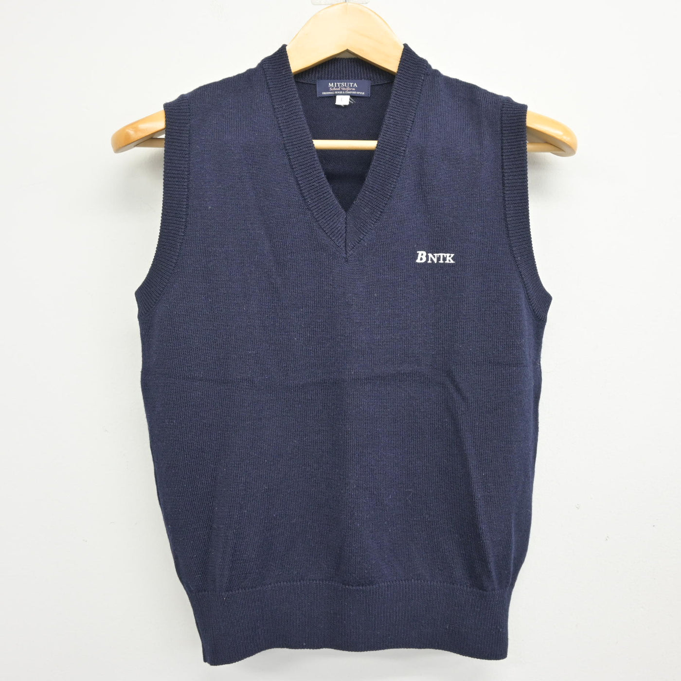【中古】熊本県 文徳学園 文徳高等学校 女子制服 2点 (ニットベスト・シャツ) sf100957