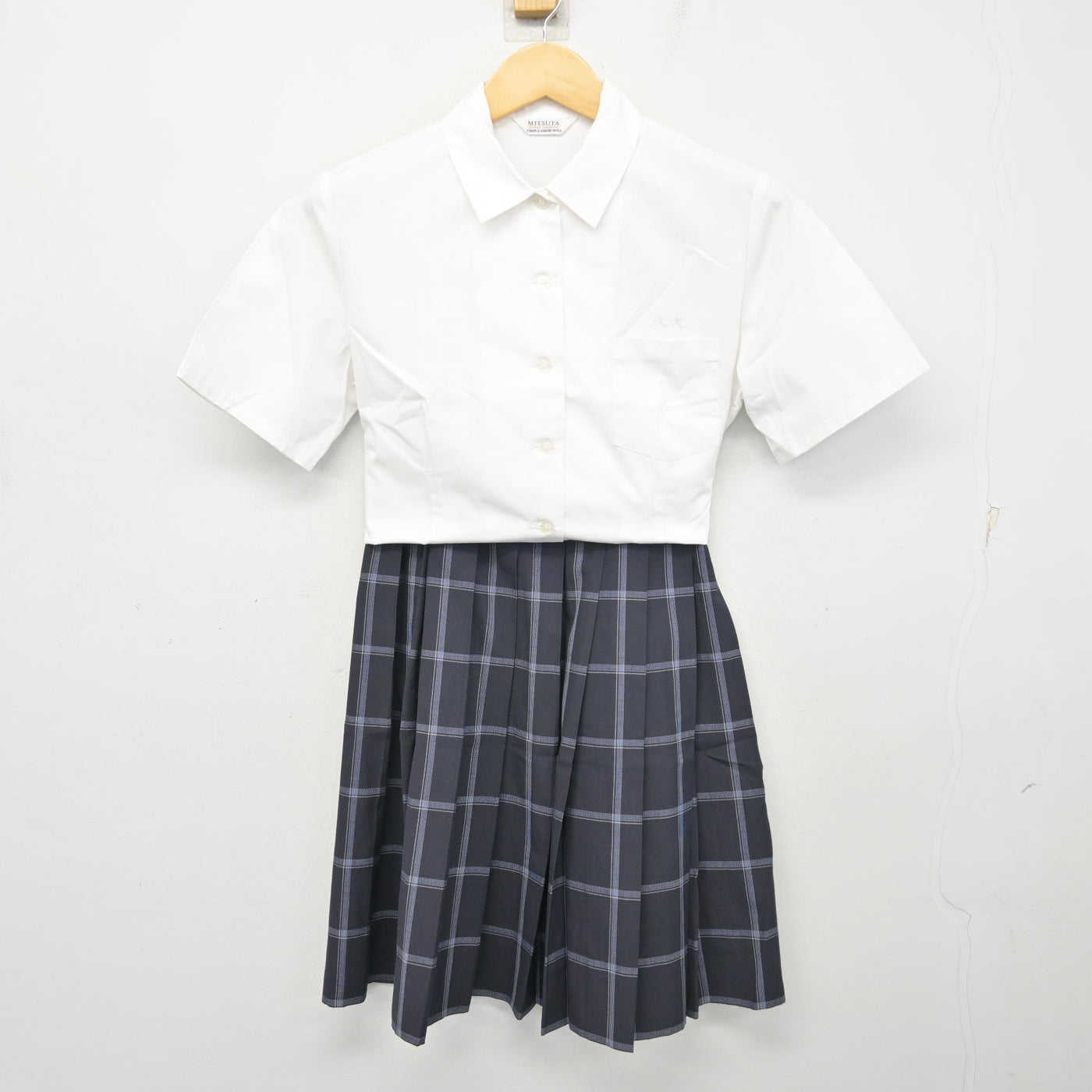 【中古】熊本県 文徳学園 文徳高等学校 女子制服 3点 (シャツ・シャツ・スカート) sf100958