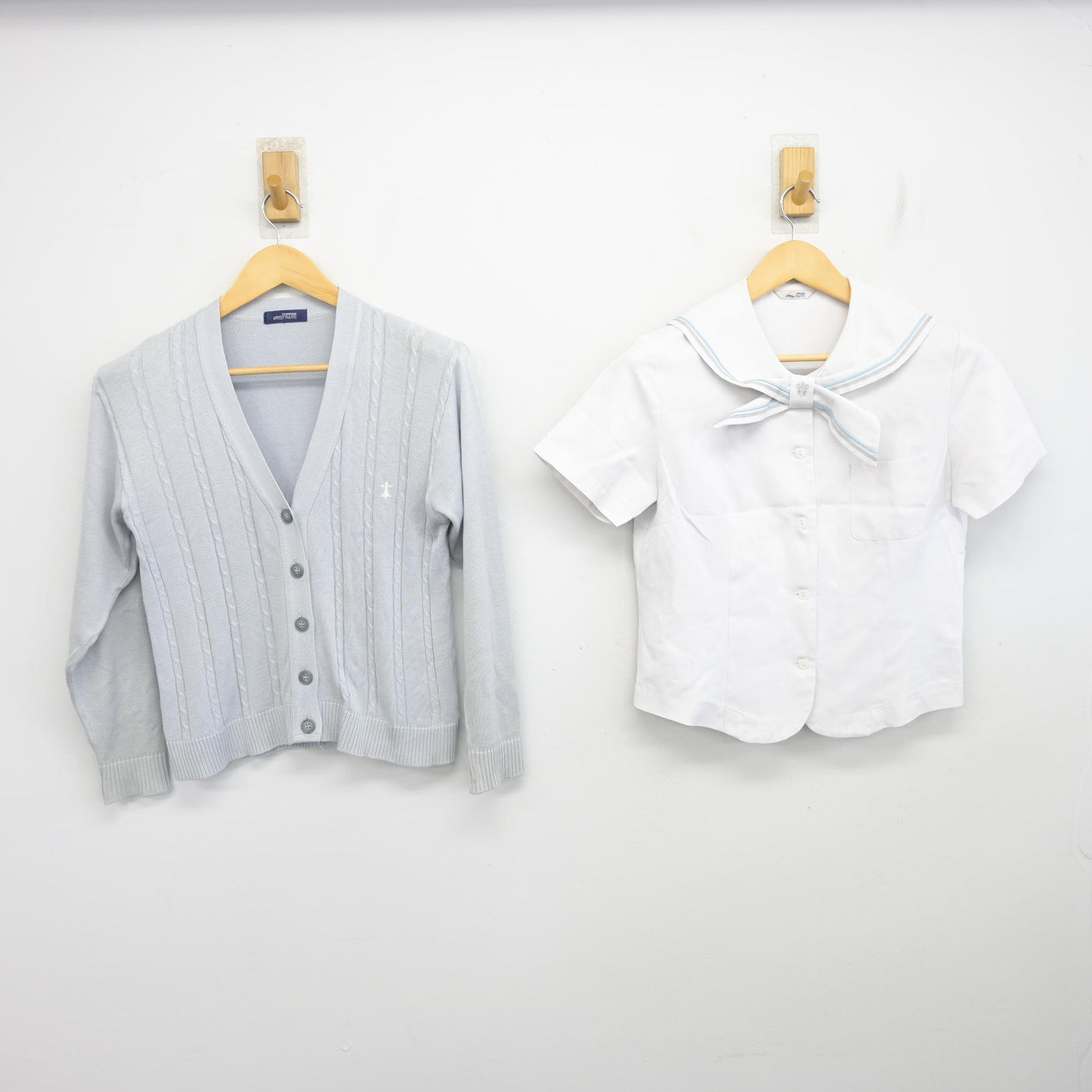 【中古】京都府 京都聖母学院中学校・高等学校 女子制服 2点 (ニット・セーラー服) sf100979