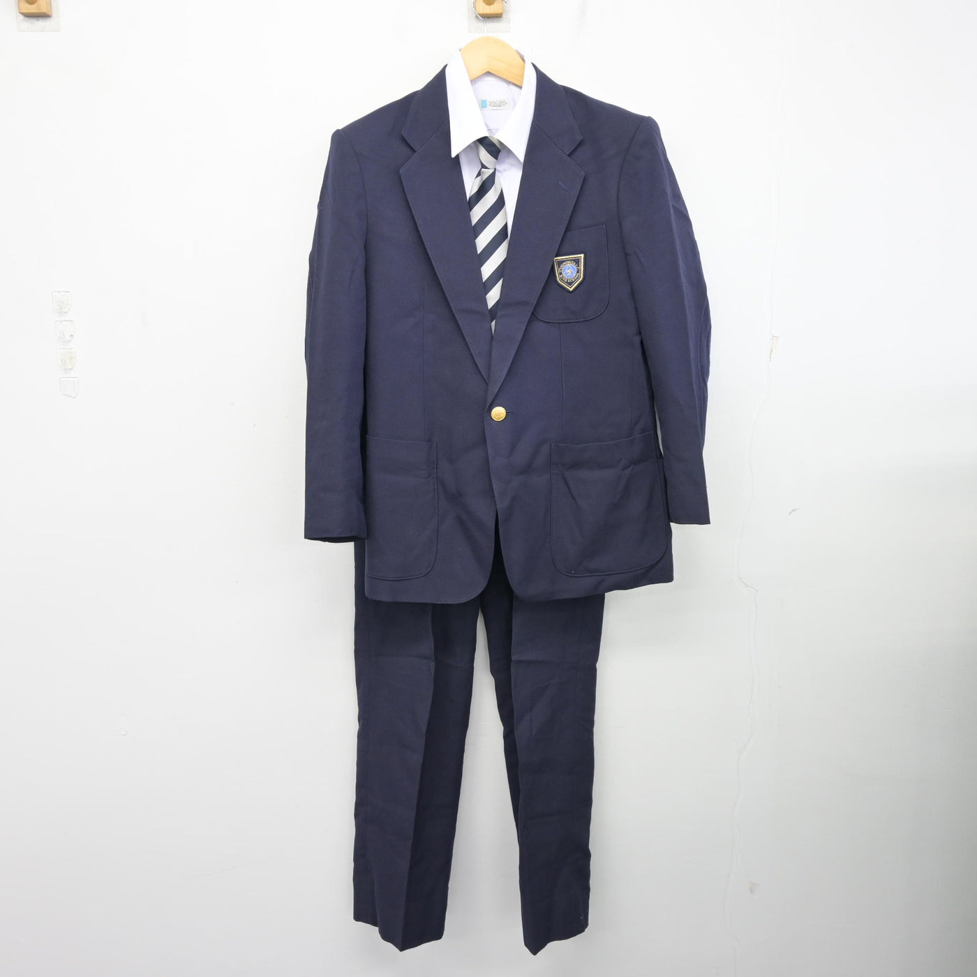 【中古】栃木県 宇都宮短期大学附属高等学校 男子制服 5点 (ブレザー・シャツ・ズボン) sf100983