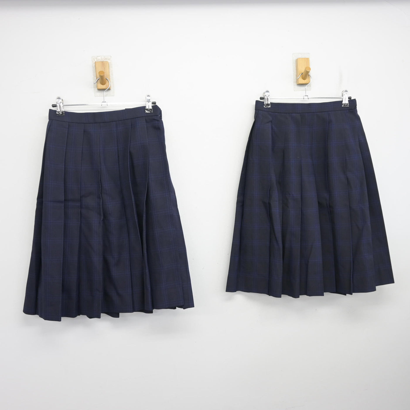 【中古】北海道 北海道帯広南商業高等学校 女子制服 4点 (ブレザー・スカート) sf100984