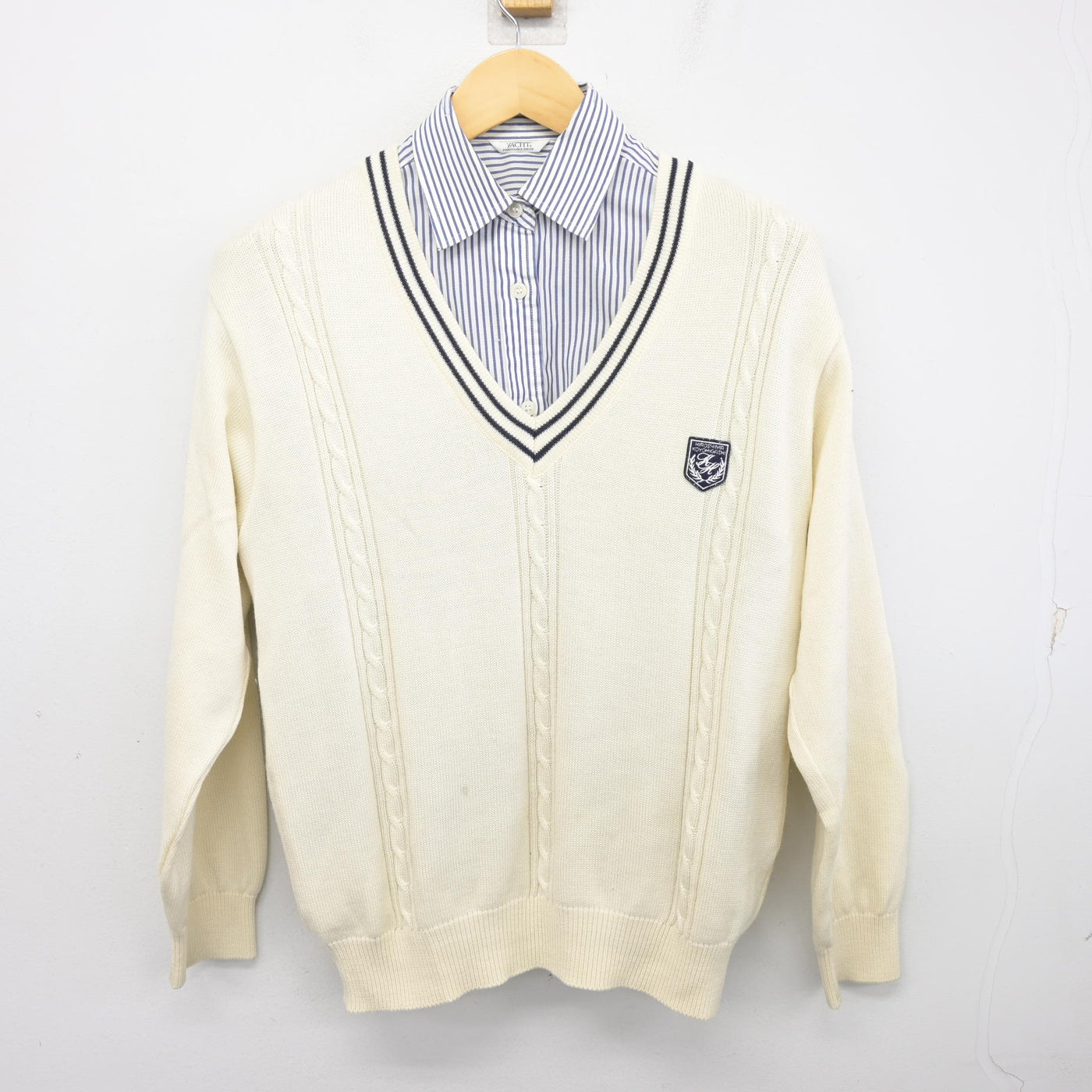【中古】広島県 高陽東高等学校 女子制服 2点 (ニット・シャツ) sf101000