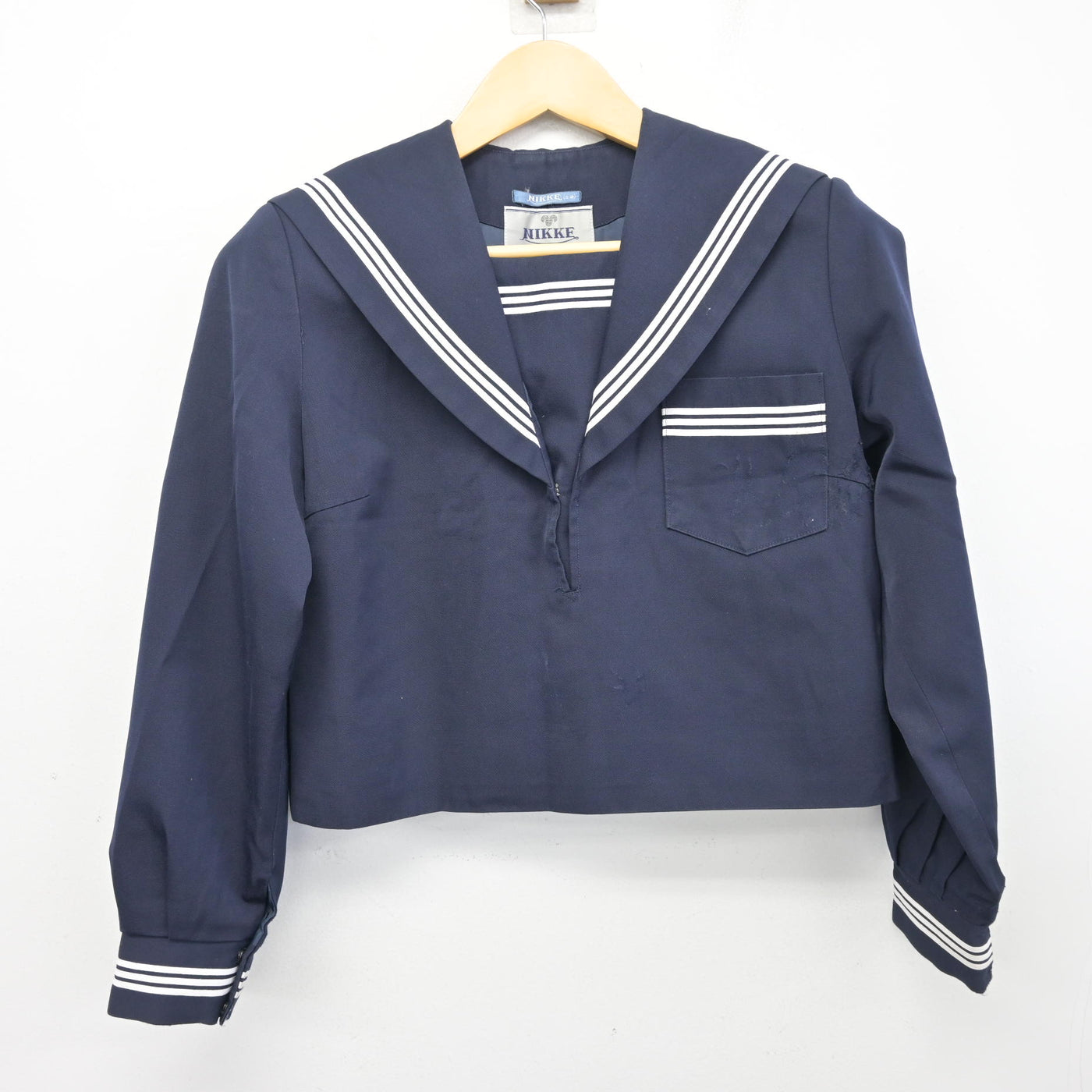 【中古】 学校名不明 女子制服 2点 (セーラー服・スカート) sf101003