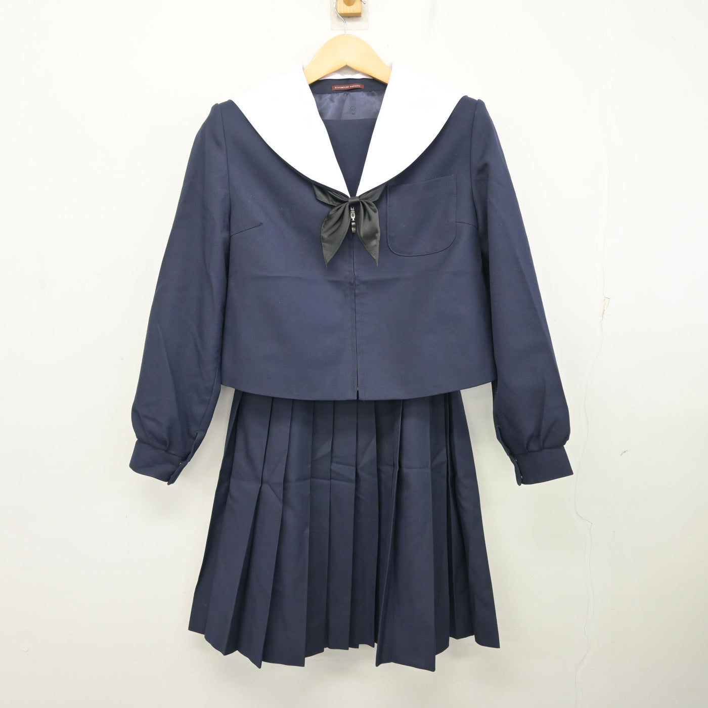 【中古】岐阜県 岐南中学校 女子制服 3点 (セーラー服・スカート) sf101014