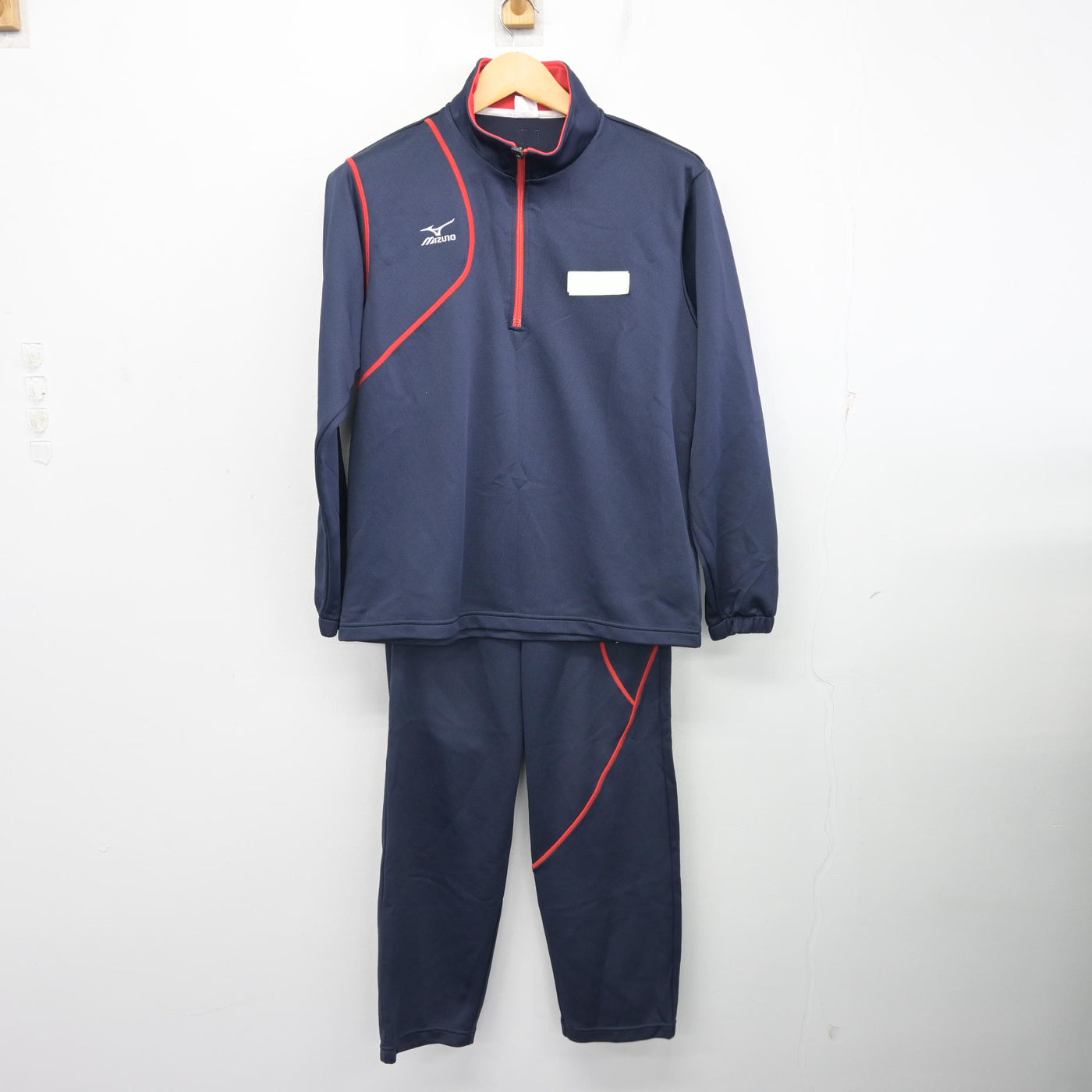 【中古】千葉県 市川南高等学校 女子制服 3点 (ジャージ 上・体操服 上・ジャージ 下) sf101018