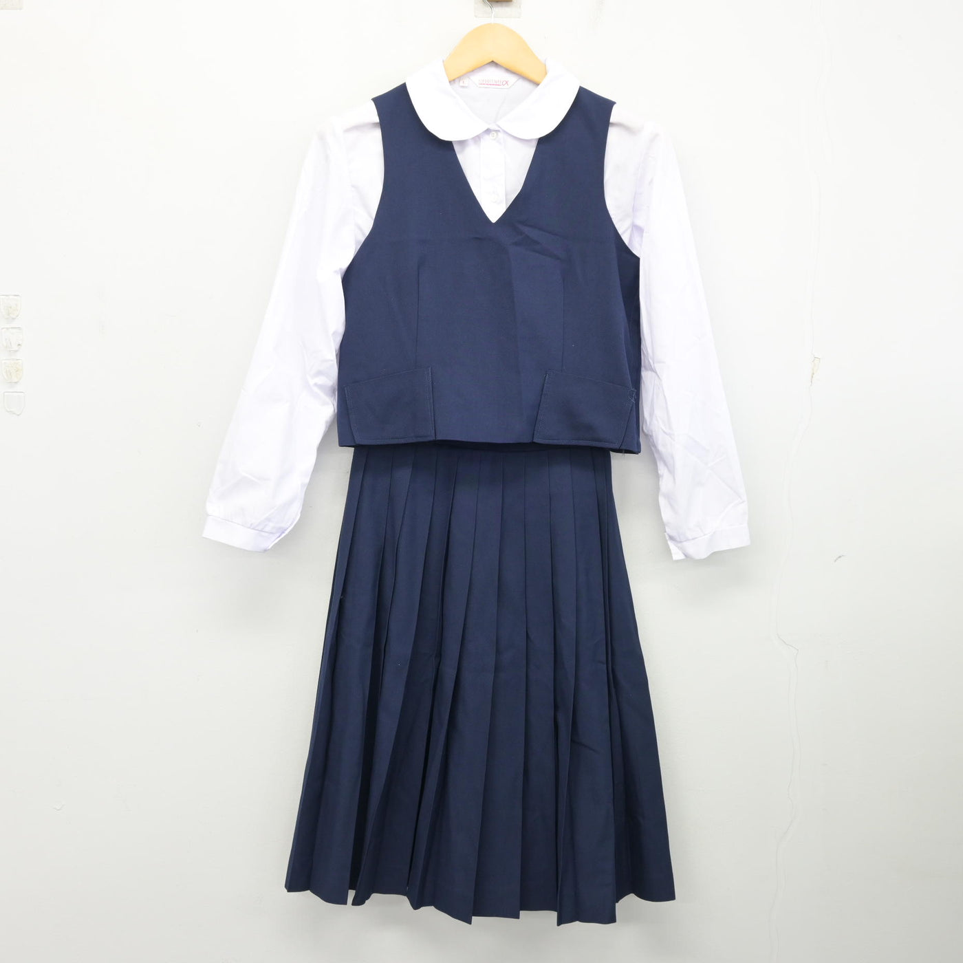 【中古】千葉県 高谷中学校 女子制服 4点 (ブレザー・ベスト・シャツ・スカート) sf101021