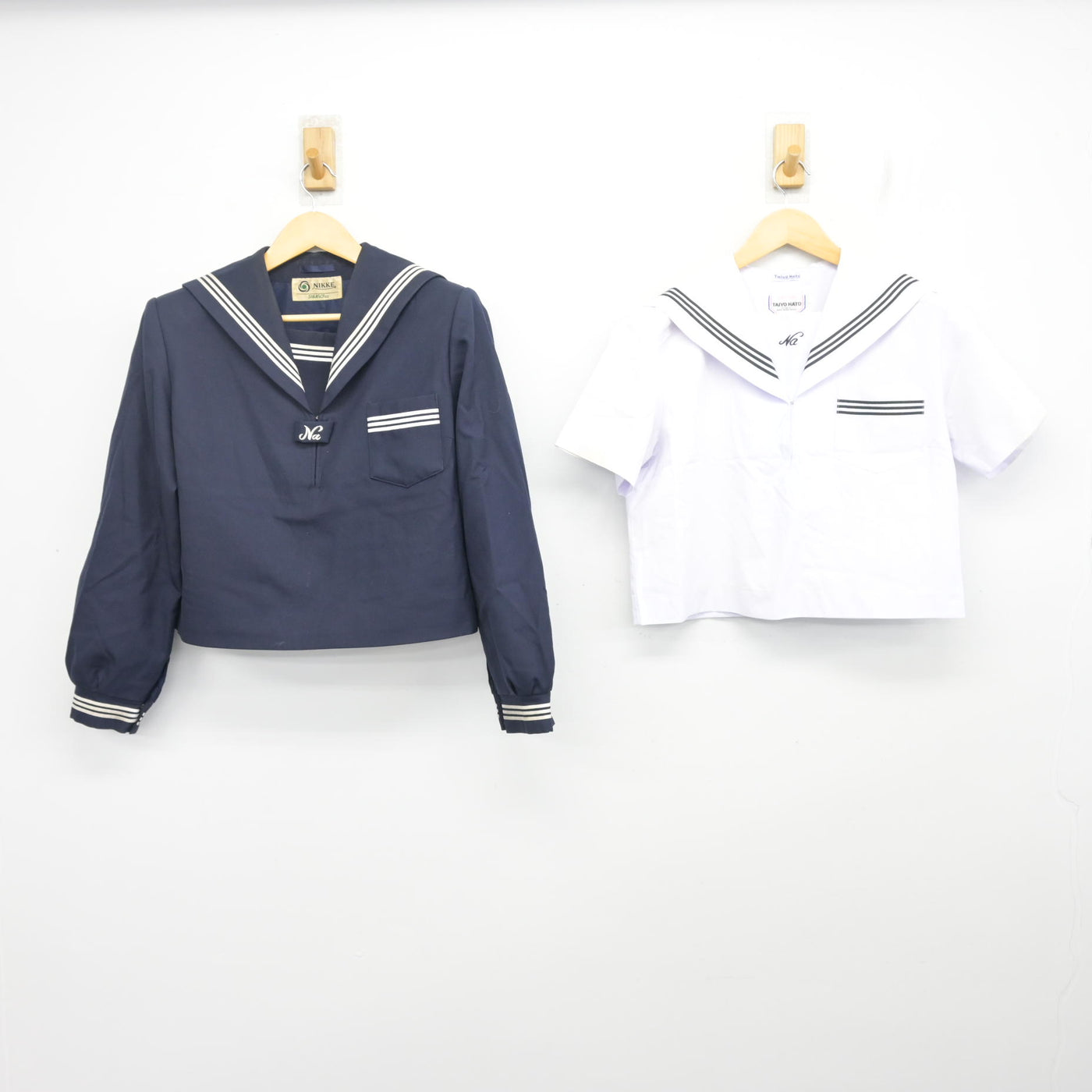 【中古】兵庫県 姫路市立灘中学校 女子制服 2点 (セーラー服・セーラー服) sf101043