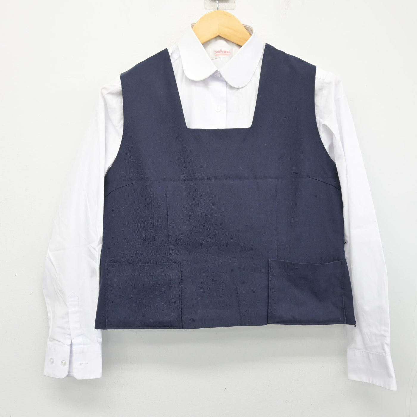 【中古】兵庫県 姫路市立灘中学校 女子制服 2点 (ベスト・シャツ) sf101044