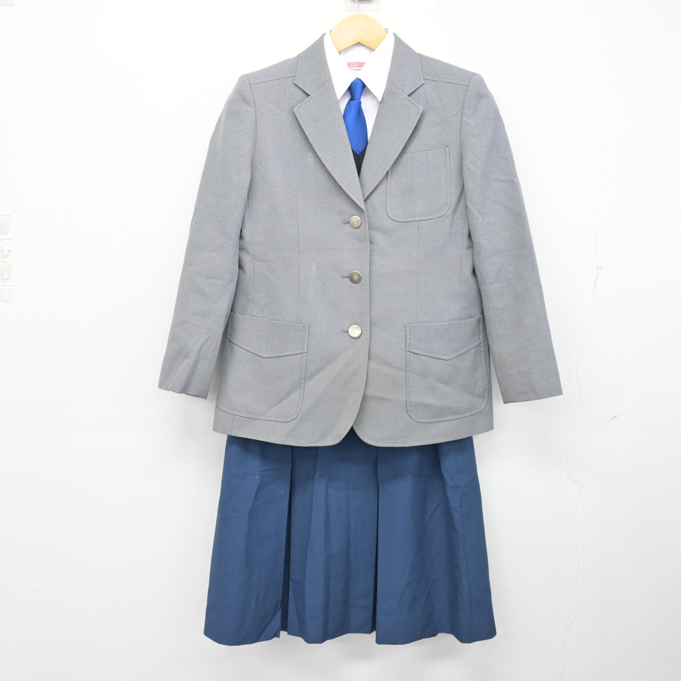 【中古】宮城県 増田中学校 女子制服 5点 (ブレザー・ニットベスト・シャツ・スカート) sf101053