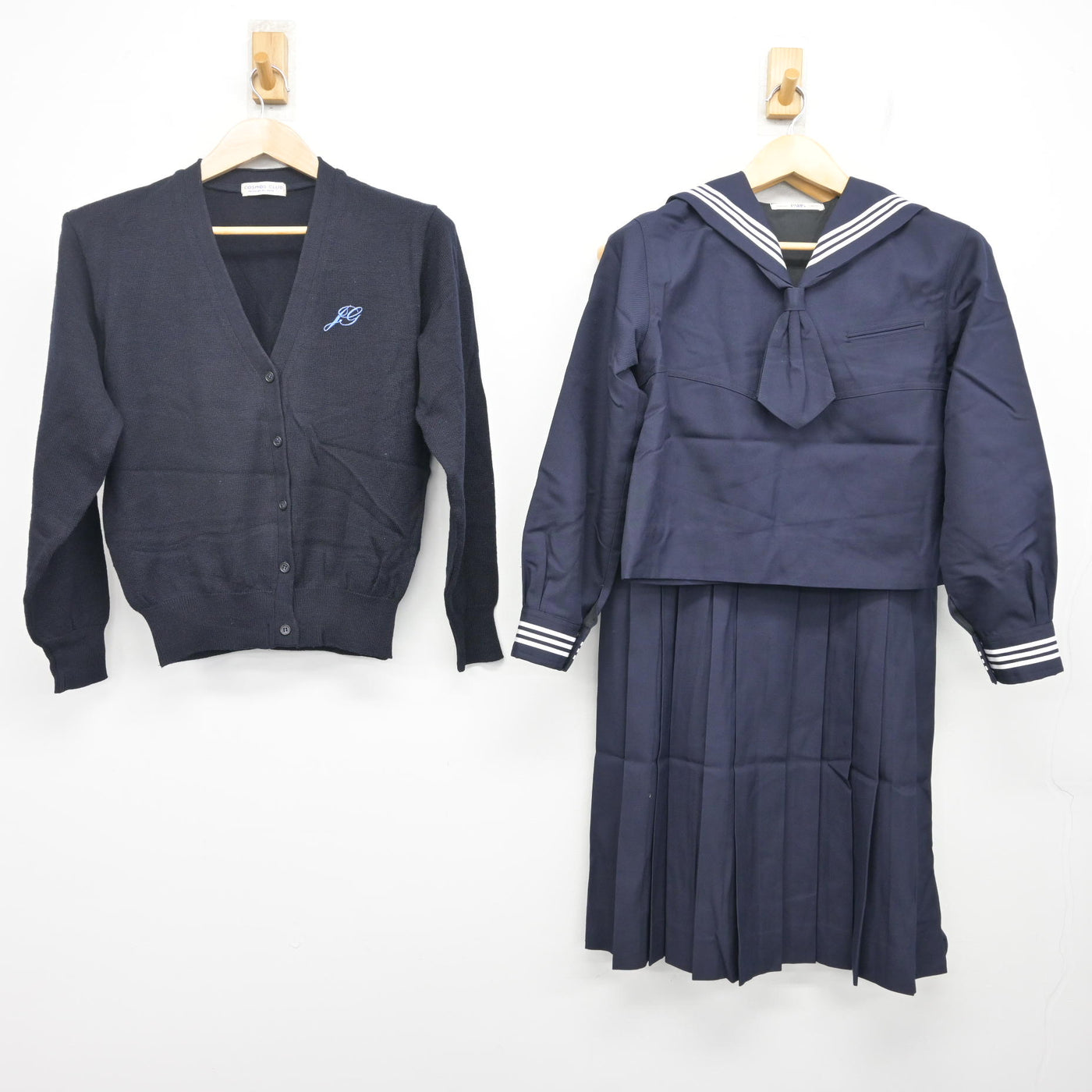 【中古】東京都 十文字高等学校 女子制服 4点 (ニット・セーラー服・ジャンパースカート) sf101075