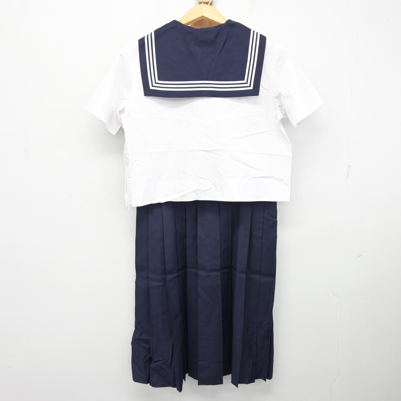 【中古】東京都 十文字高等学校 女子制服 4点 (セーラー服・スカート) sf101076