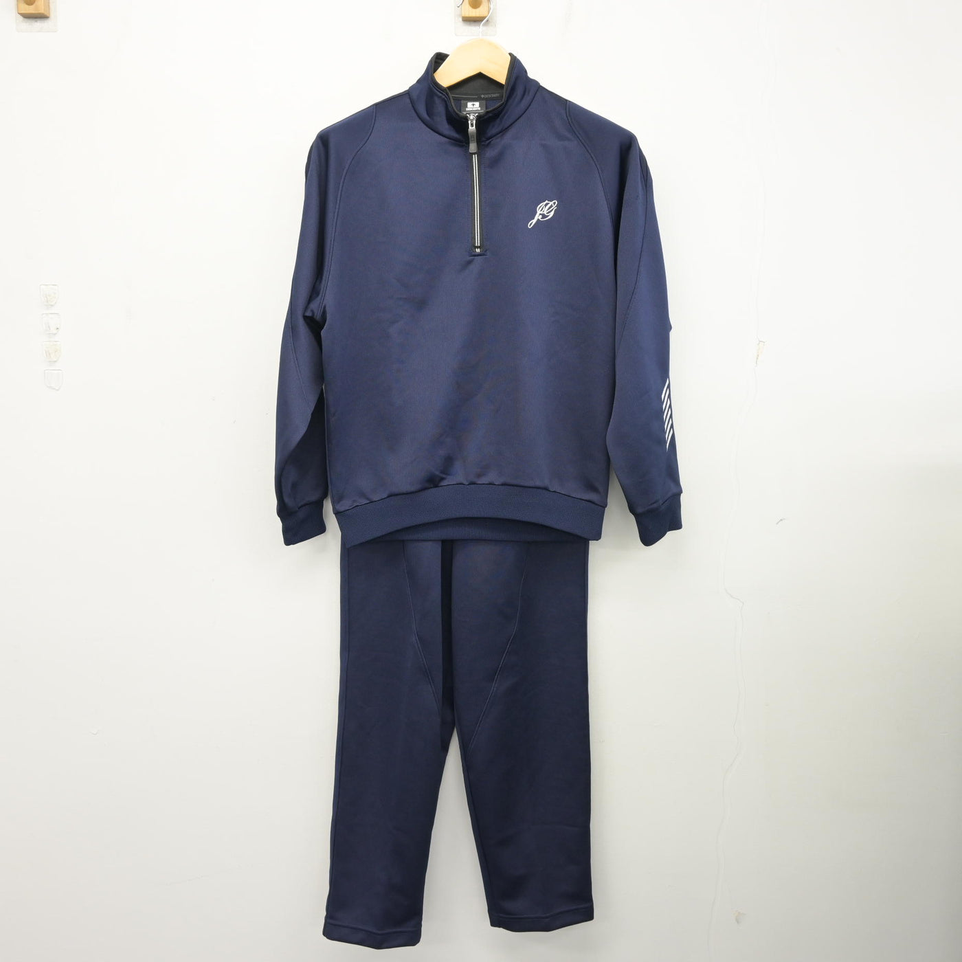 【中古】東京都 十文字高等学校 女子制服 3点 (ジャージ 上・体操服 上・ジャージ 下) sf101080