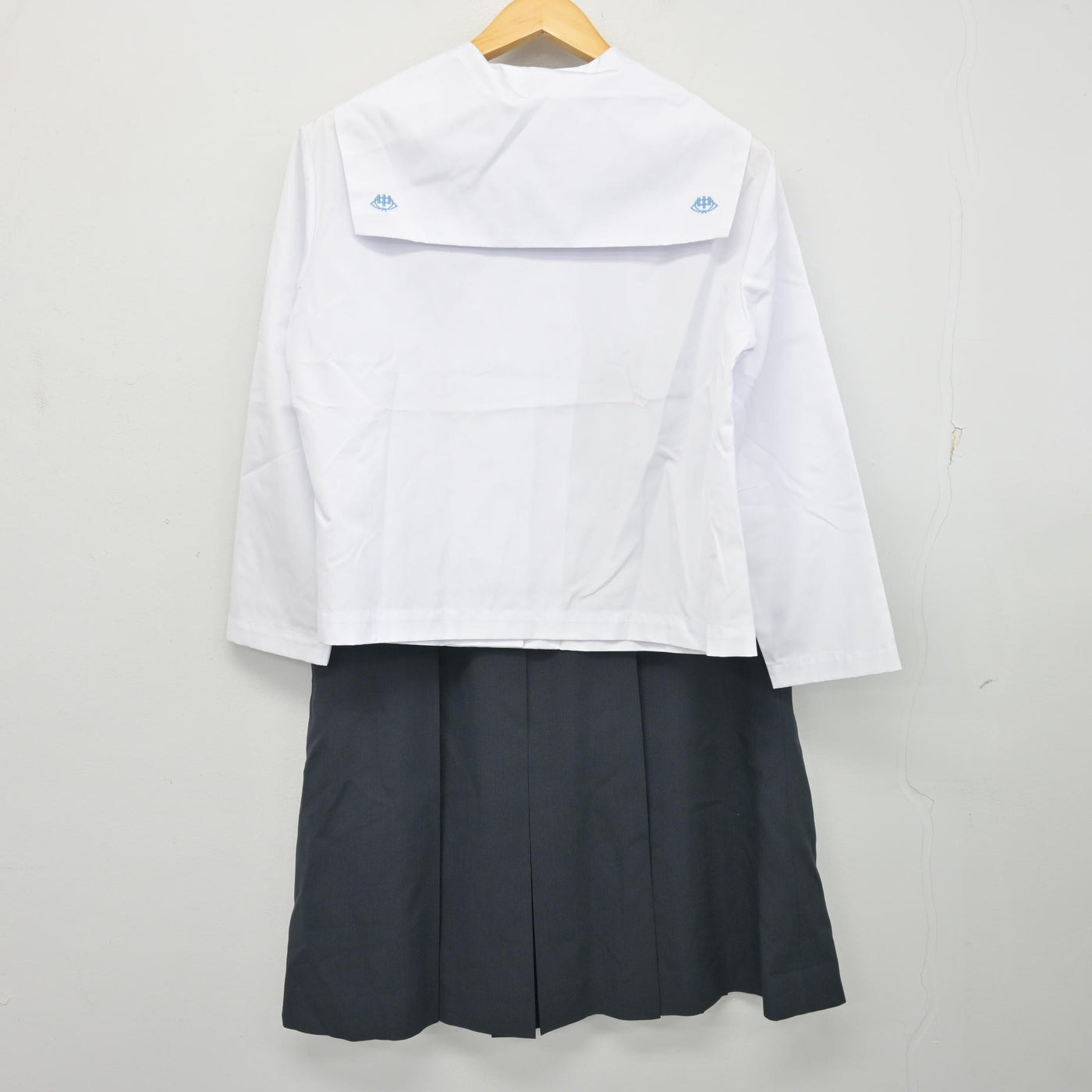 【中古】福島県 二本松第一中学校 女子制服 3点 (セーラー服・スカート) sf101085