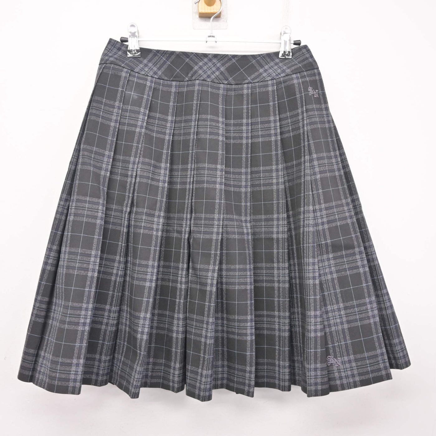【中古】埼玉県 草加西高等学校 女子制服 4点 (ブレザー・ニット・スカート) sf101101