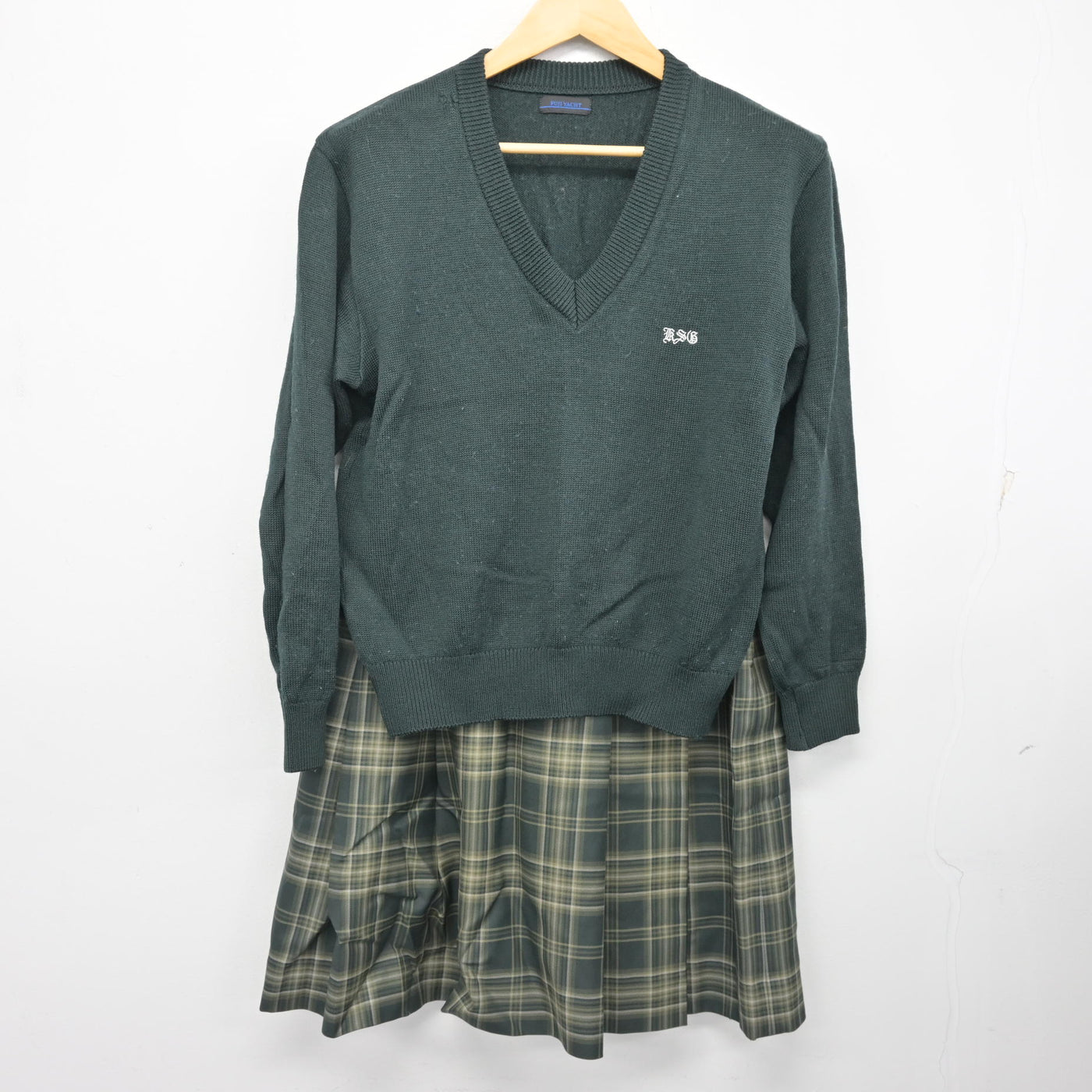 【中古】埼玉県 越谷総合技術高等学校 女子制服 5点 (ブレザー・ニット・スカート) sf101102