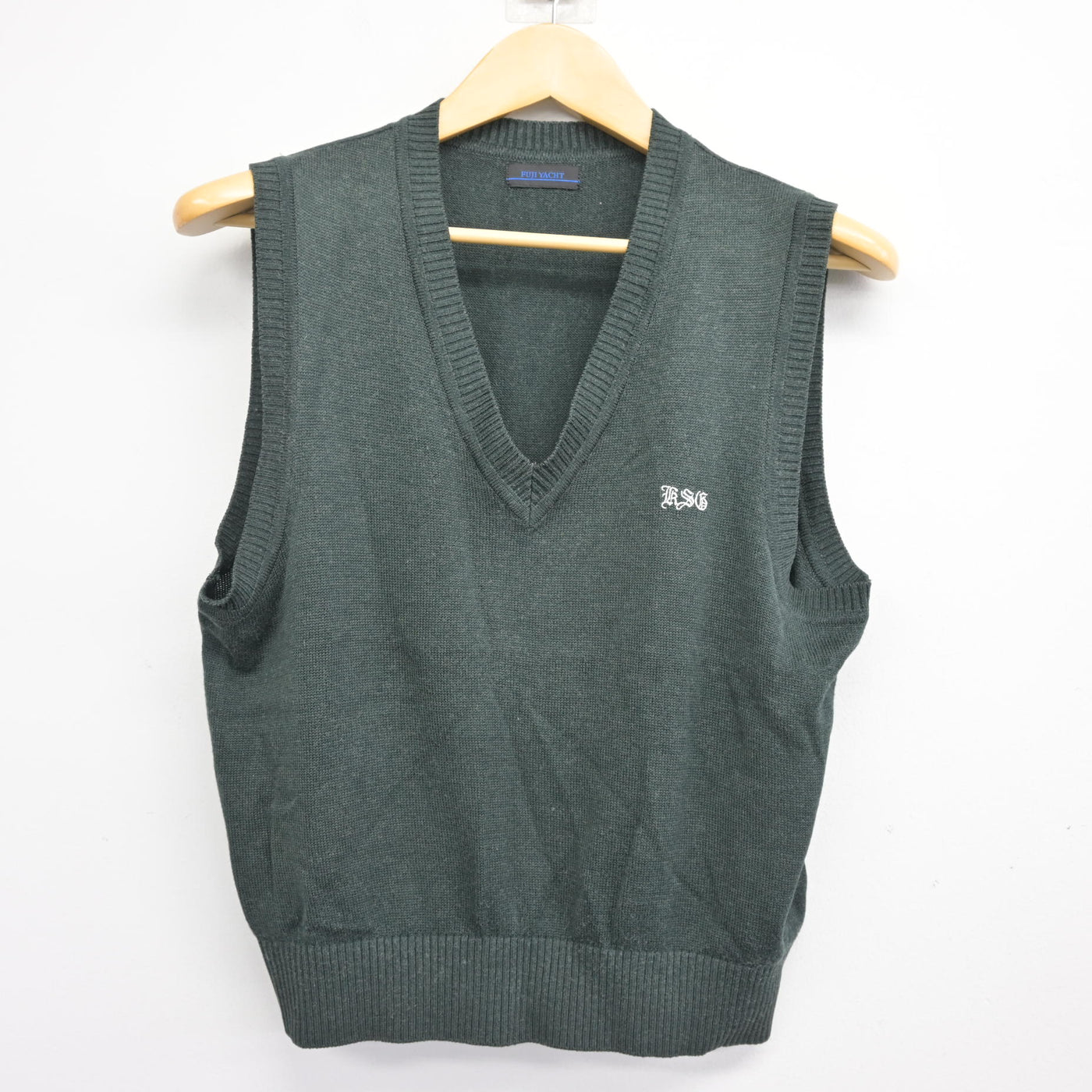 【中古】埼玉県 越谷総合技術高等学校 女子制服 3点 (ニットベスト・スカート) sf101103