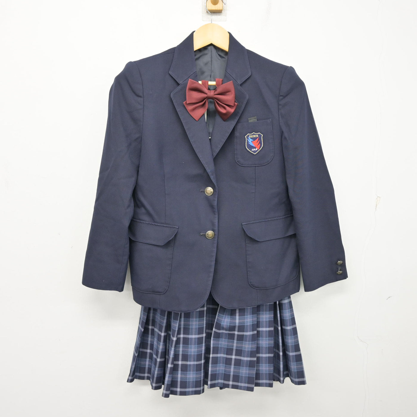 【中古】滋賀県 堅田中学校 女子制服 4点 (ブレザー・スカート) sf101104