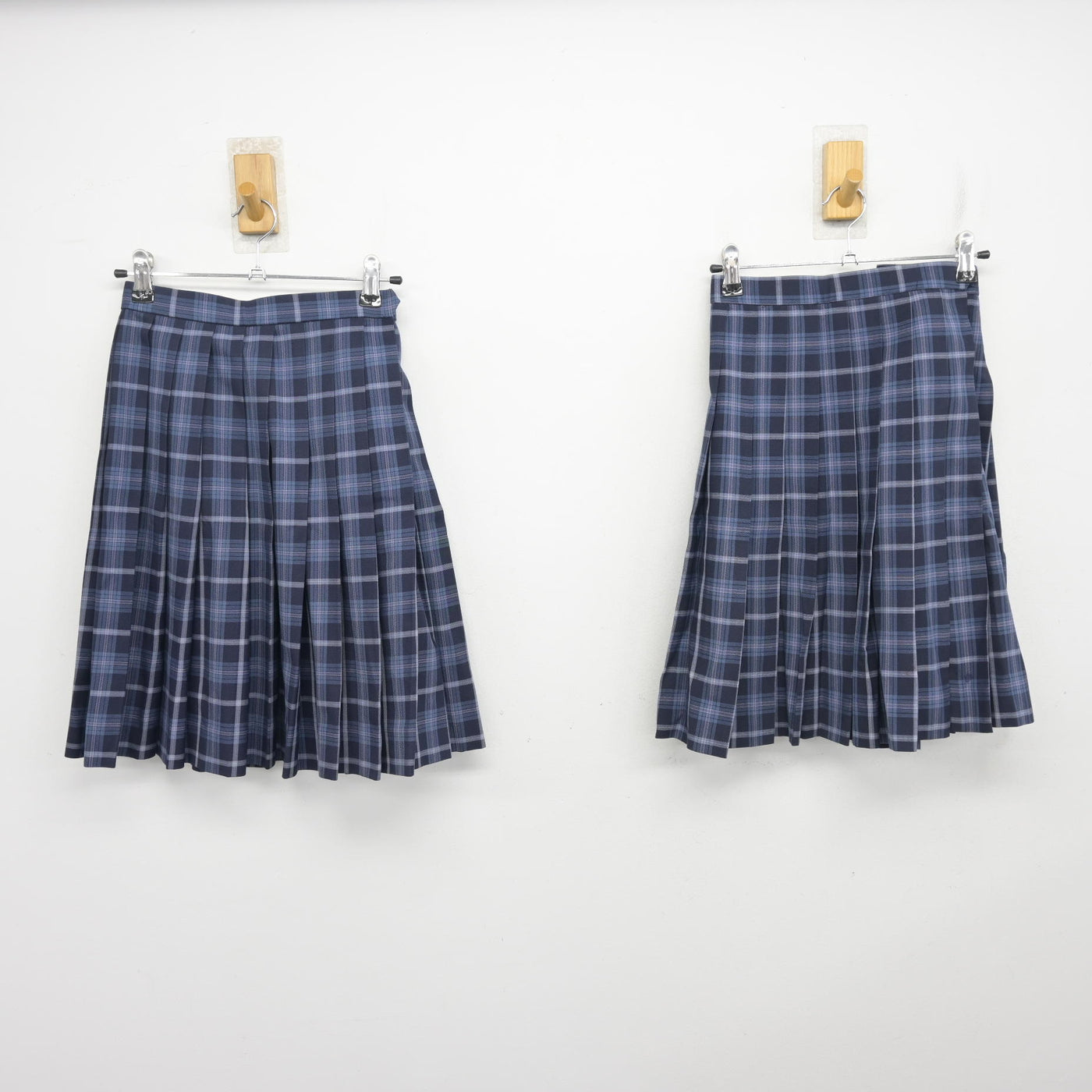 【中古】滋賀県 堅田中学校 女子制服 4点 (ブレザー・スカート) sf101104