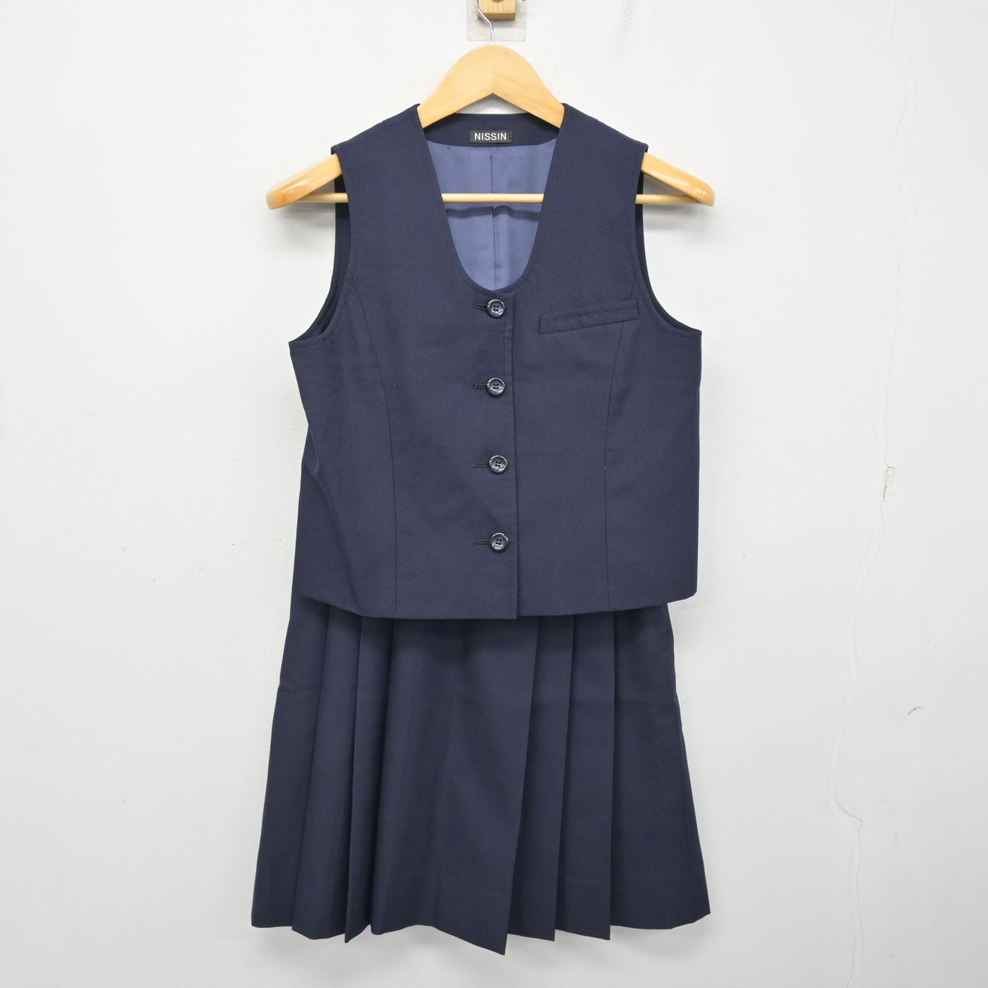 【中古】東京都 女子美術大学付属高等学校・中学校 女子制服 4点 (ブレザー・ベスト・スカート) sf101108