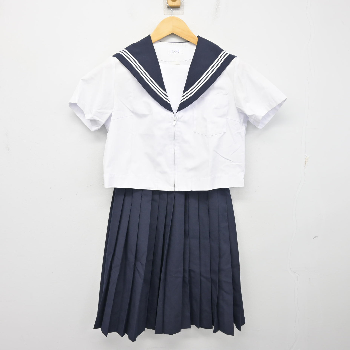 【中古】愛知県 尾西第三中学校/旧制服 女子制服 3点 (セーラー服・スカート) sf101119
