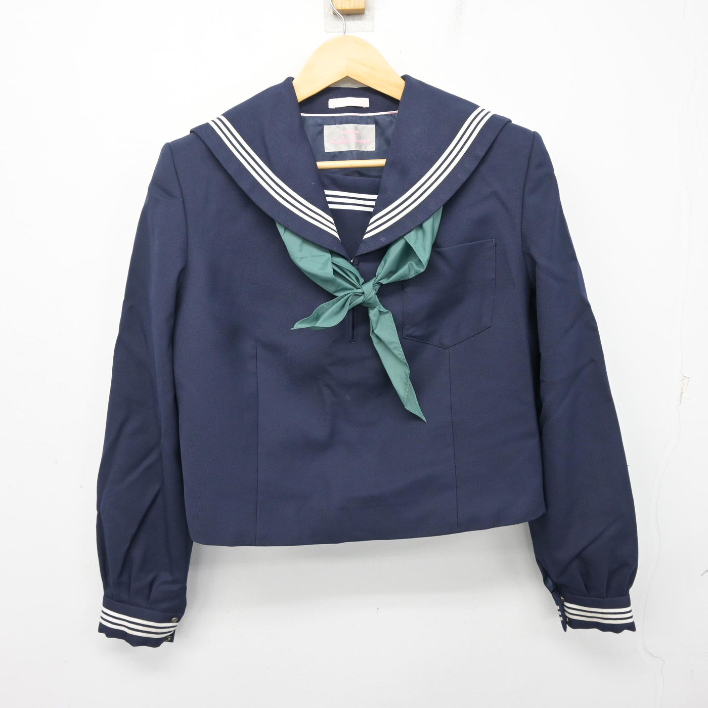 【中古】茨城県 緑岡中学校 女子制服 3点 (セーラー服・ジャンパースカート) sf101126