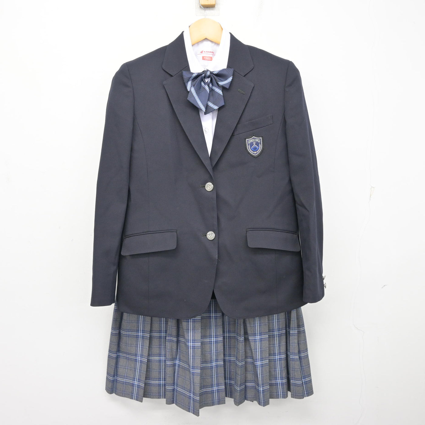 【中古】千葉県 浦安市立入船中学校 女子制服 4点 (ブレザー・シャツ・スカート) sf101138