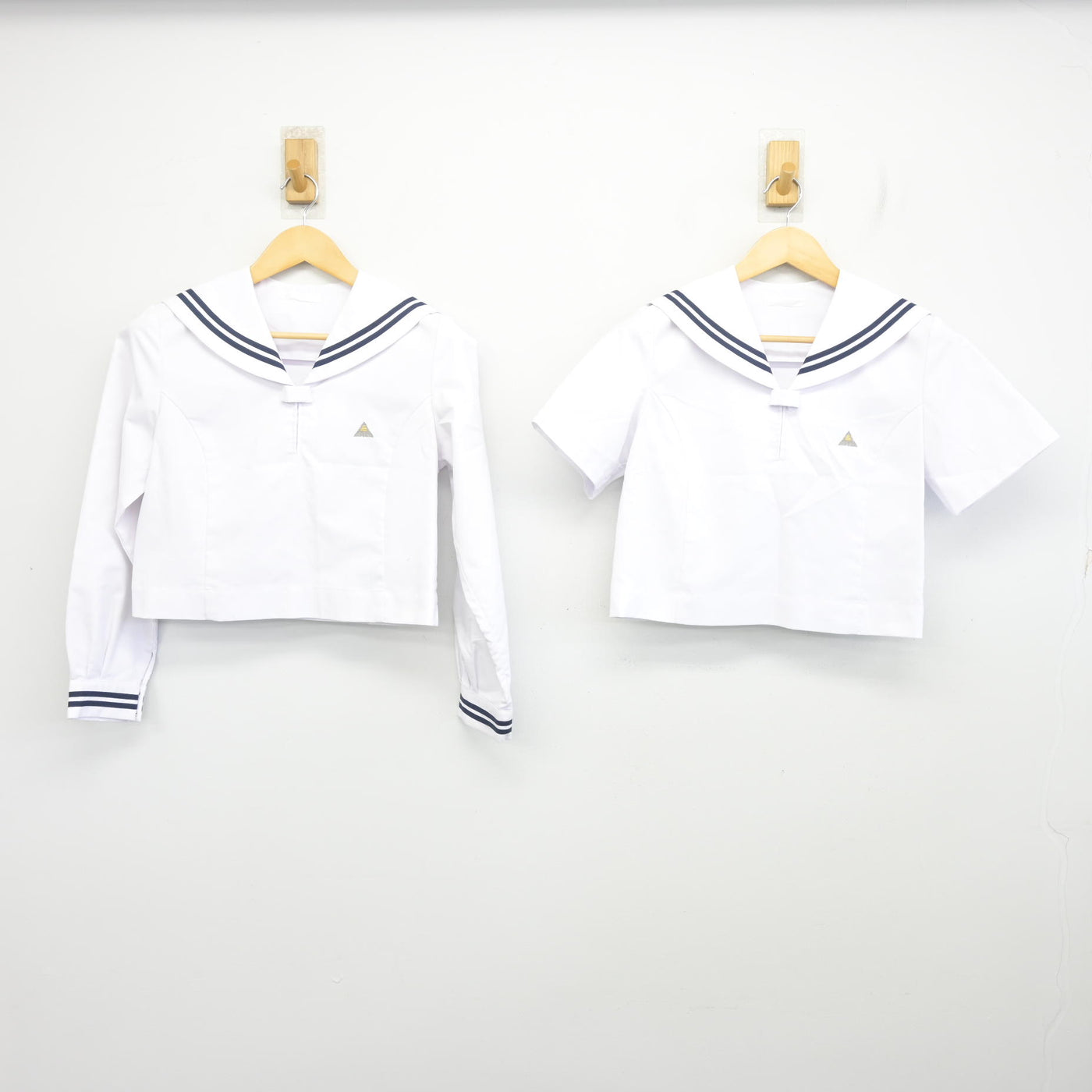 【中古】広島県 尾道東高等学校 女子制服 2点 (セーラー服) sf101163