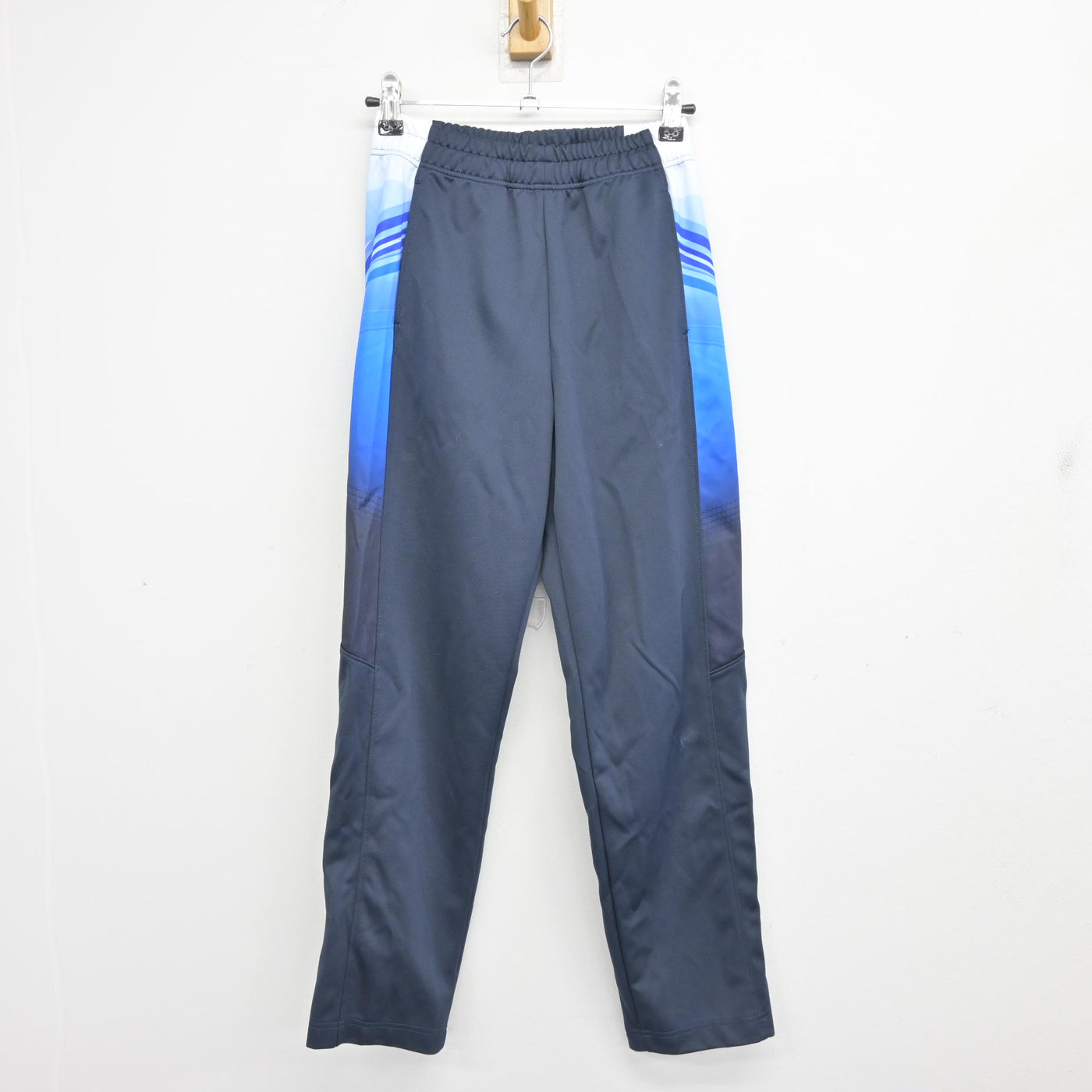 【中古】茨城県 ひたちなか市立美乃浜学園 女子制服 2点 (ジャージ 上・ジャージ 下) sf101168